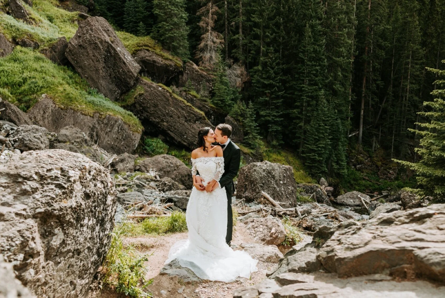 Telluride engagement session, Telluride Wedding, Bridal Falls Wedding, Telluride elopement, Colorado wedding Photographer, Telluride colorado Wedding, Ouray Wedding Photographer, Colorado elopement Photographer, Colorado Wedding, summer wedding in