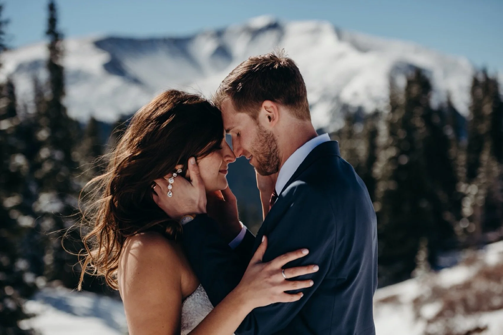 Colorado airbnb wedding, winter park Wedding, winter park colorado Wedding, airbnb Colorado, airbnb wedding ideas in colorado, winter park colorado Wedding photographer, airbnb Wedding Photographer, airbnb wedding locations, berthod pass, fall weddi