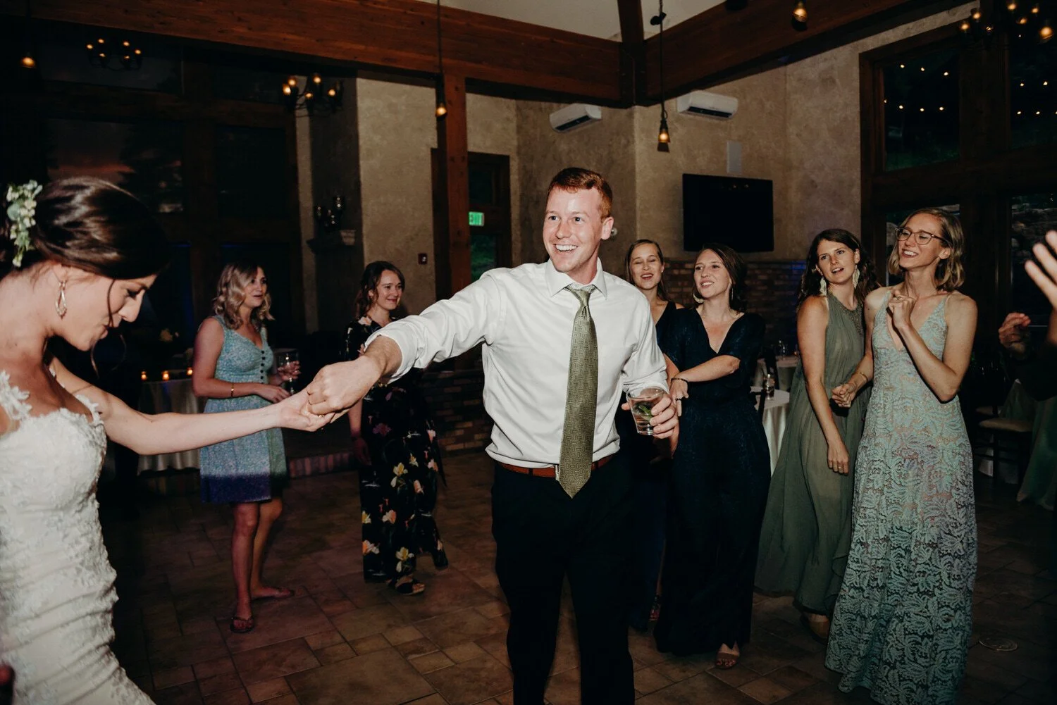 della terra mountain chateau wedding, della terra wedding, estes park wedding, Estes Park Wedding Photographer, estes park wedding venues, colorado wedding venues, colorado wedding, colorado wedding photographer, summer mountain wedding, colorado de