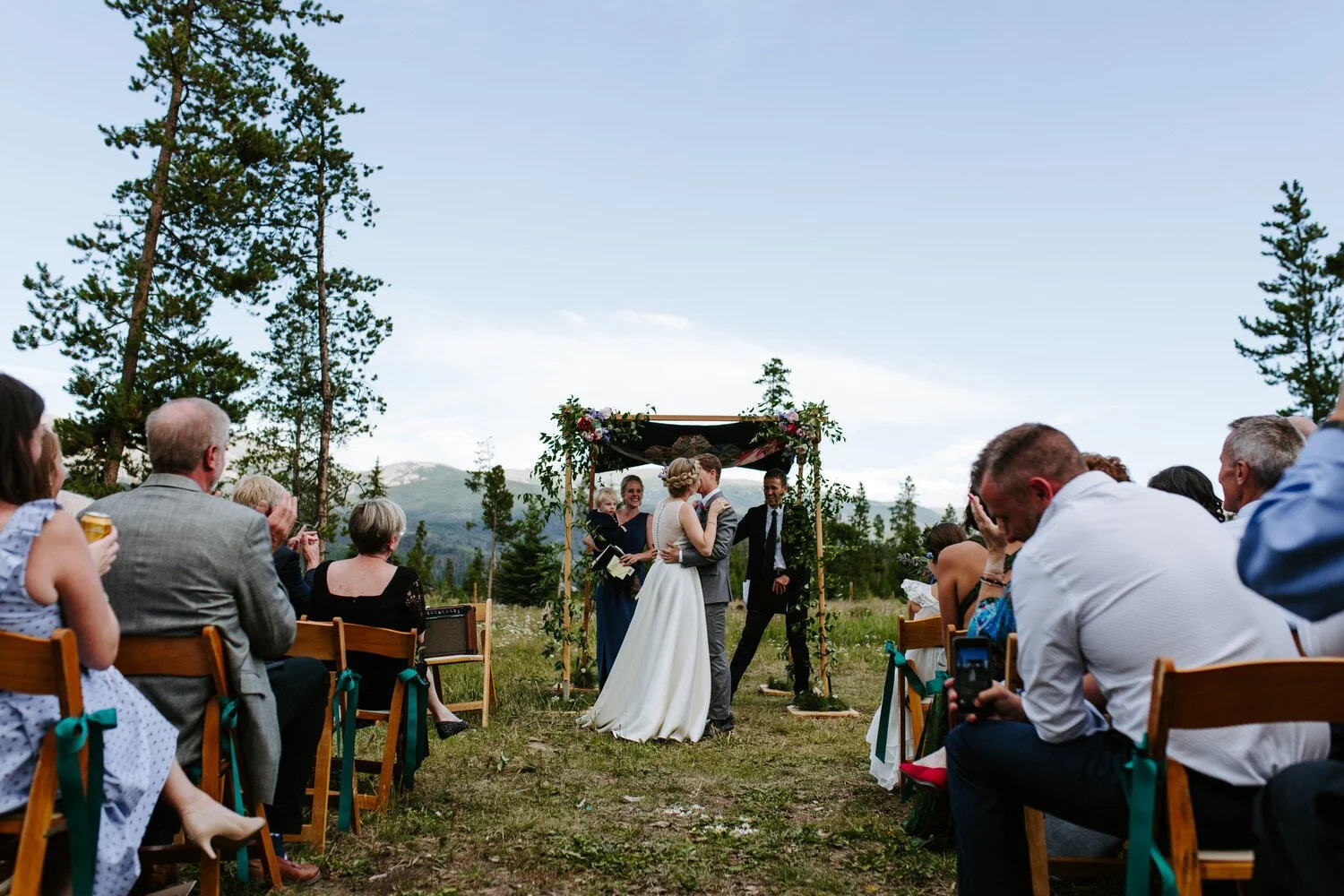 wild horse inn, wild horse inn wedding, fraser colorado, fraser colorado wedding, Fraser Colorado Wedding Photographer, winter park colorado wedding, fraser colorado wedding venues, colorado bed and breakfast wedding, grand county wedding, tabernash