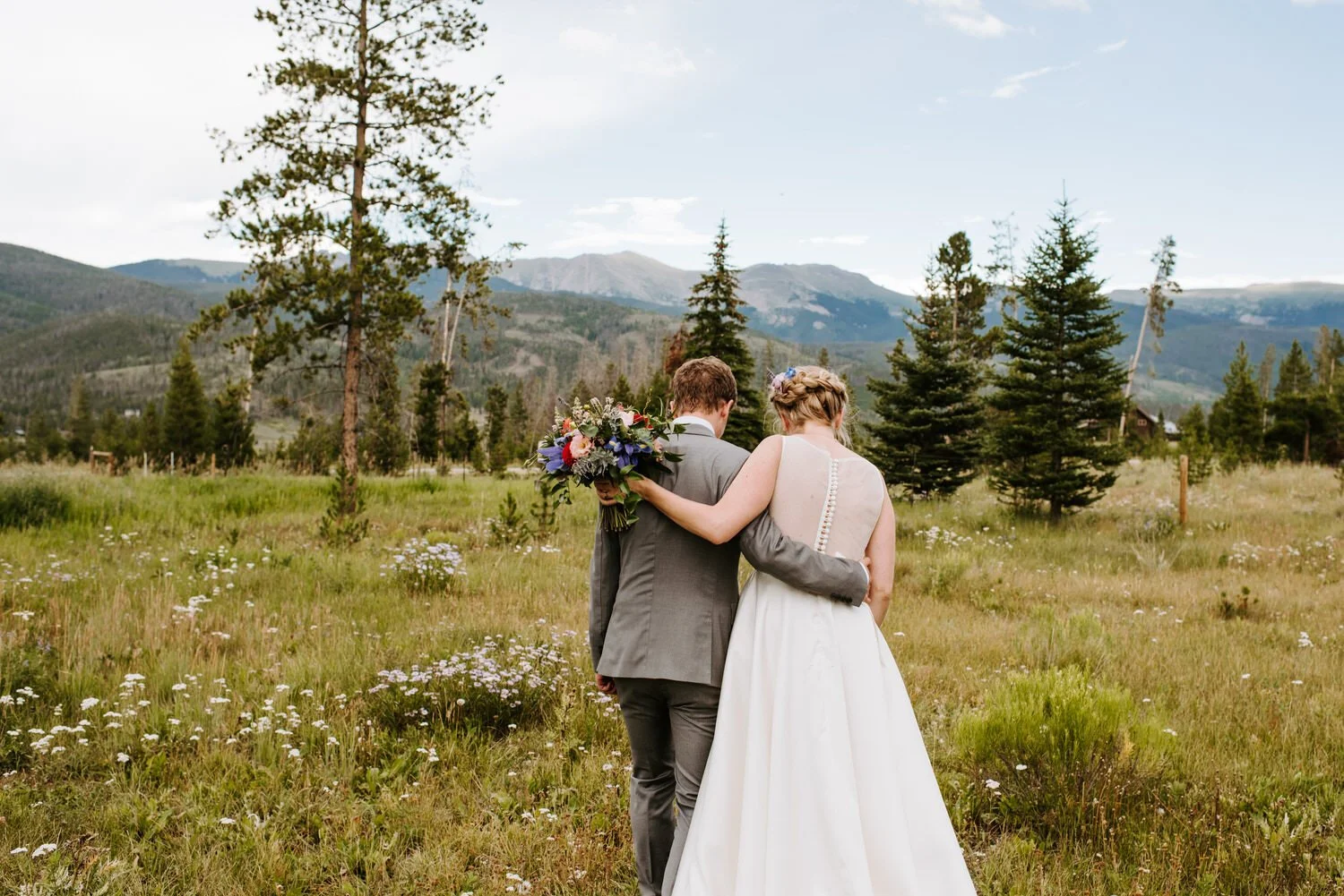 wild horse inn, wild horse inn wedding, fraser colorado, fraser colorado wedding, Fraser Colorado Wedding Photographer, winter park colorado wedding, fraser colorado wedding venues, colorado bed and breakfast wedding, grand county wedding, tabernash