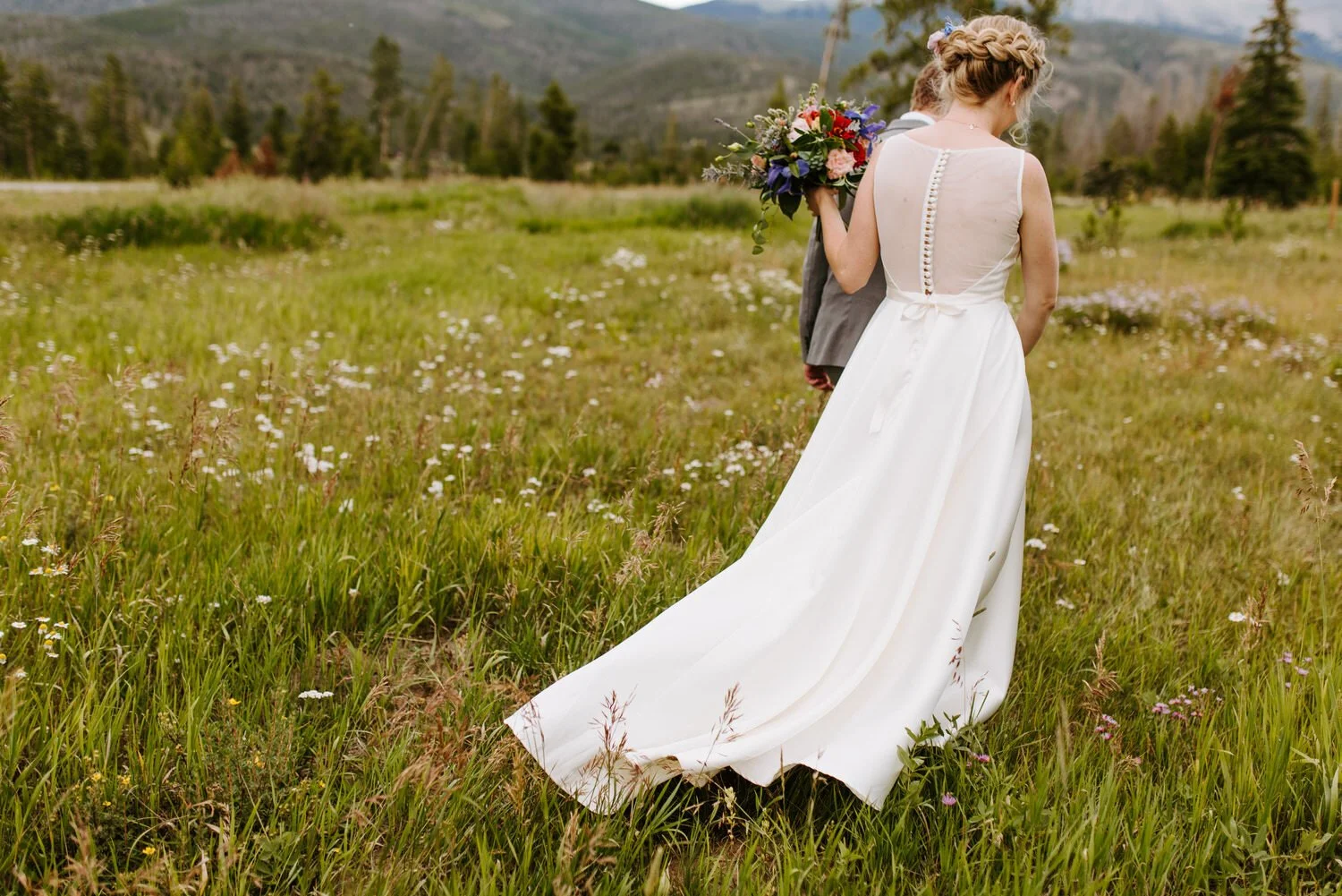wild horse inn, wild horse inn wedding, fraser colorado, fraser colorado wedding, Fraser Colorado Wedding Photographer, winter park colorado wedding, fraser colorado wedding venues, colorado bed and breakfast wedding, grand county wedding, tabernash
