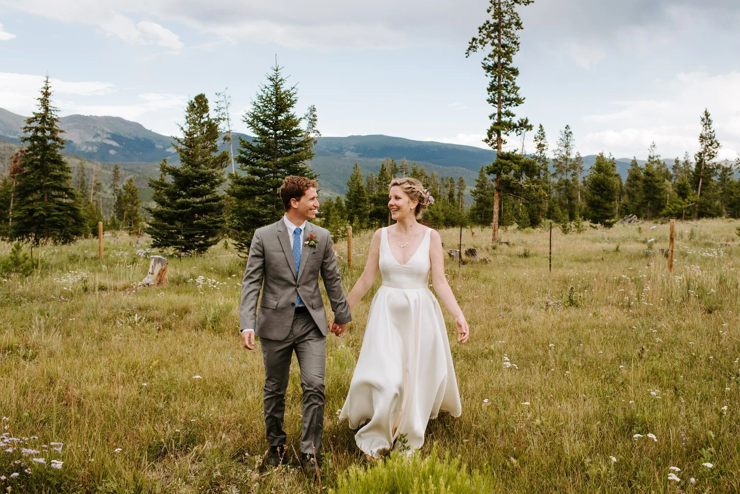 wild horse inn, wild horse inn wedding, fraser colorado, fraser colorado wedding, Fraser Colorado Wedding Photographer, winter park colorado wedding, fraser colorado wedding venues, colorado bed and breakfast wedding, grand county wedding, tabernash