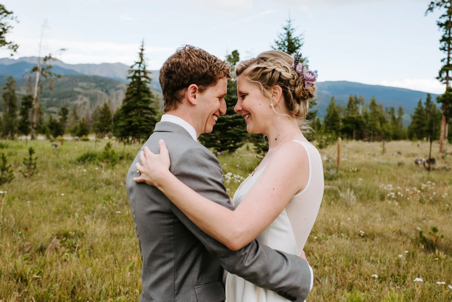 wild horse inn, wild horse inn wedding, fraser colorado, fraser colorado wedding, Fraser Colorado Wedding Photographer, winter park colorado wedding, fraser colorado wedding venues, colorado bed and breakfast wedding, grand county wedding, tabernash