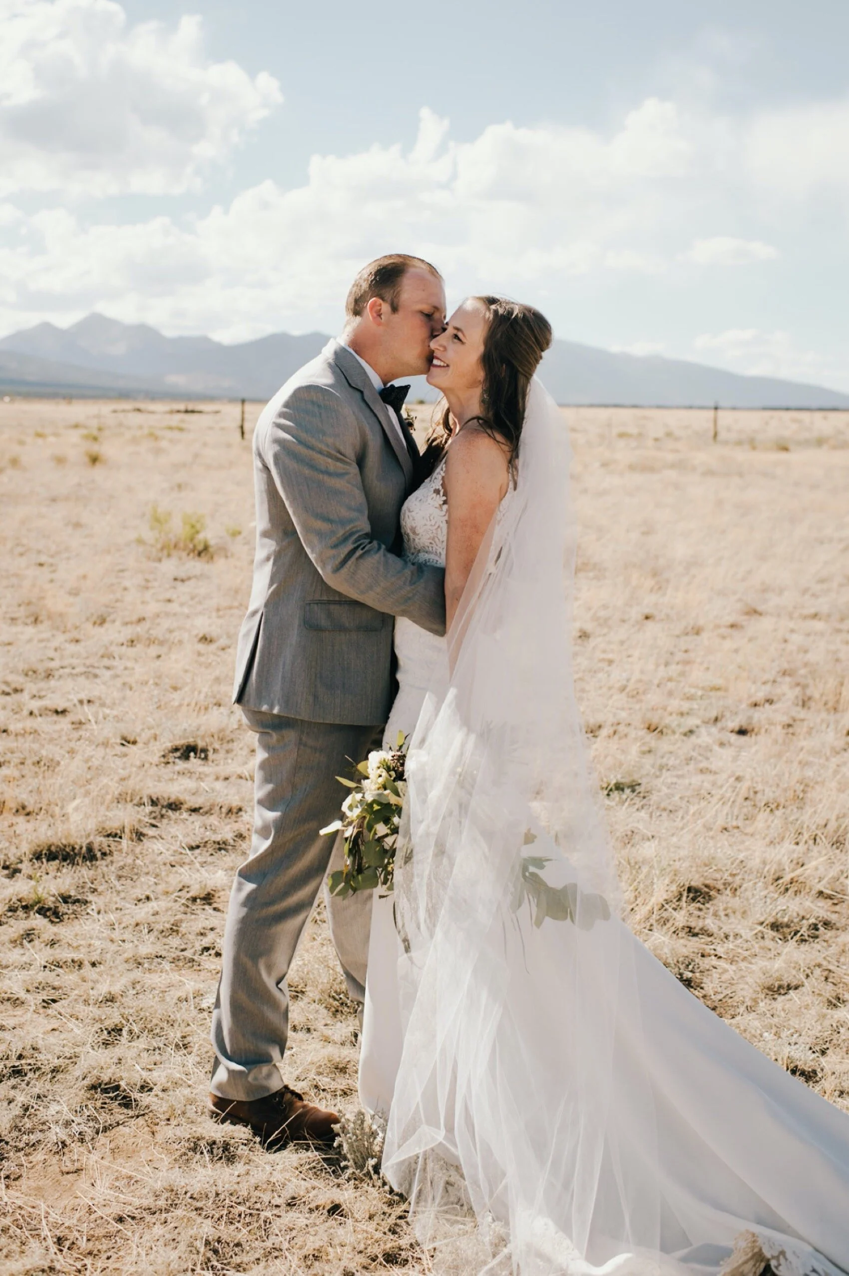 Surf Chateau, Surf Chateau Wedding, Buena Vista Wedding, Buena Vista Colorado wedding, Colorado wedding Photographer, Buena Vista colorado Wedding photographer, surf chateau Wedding Photographer, salida Wedding Photographer, Mount princeton Wedding,