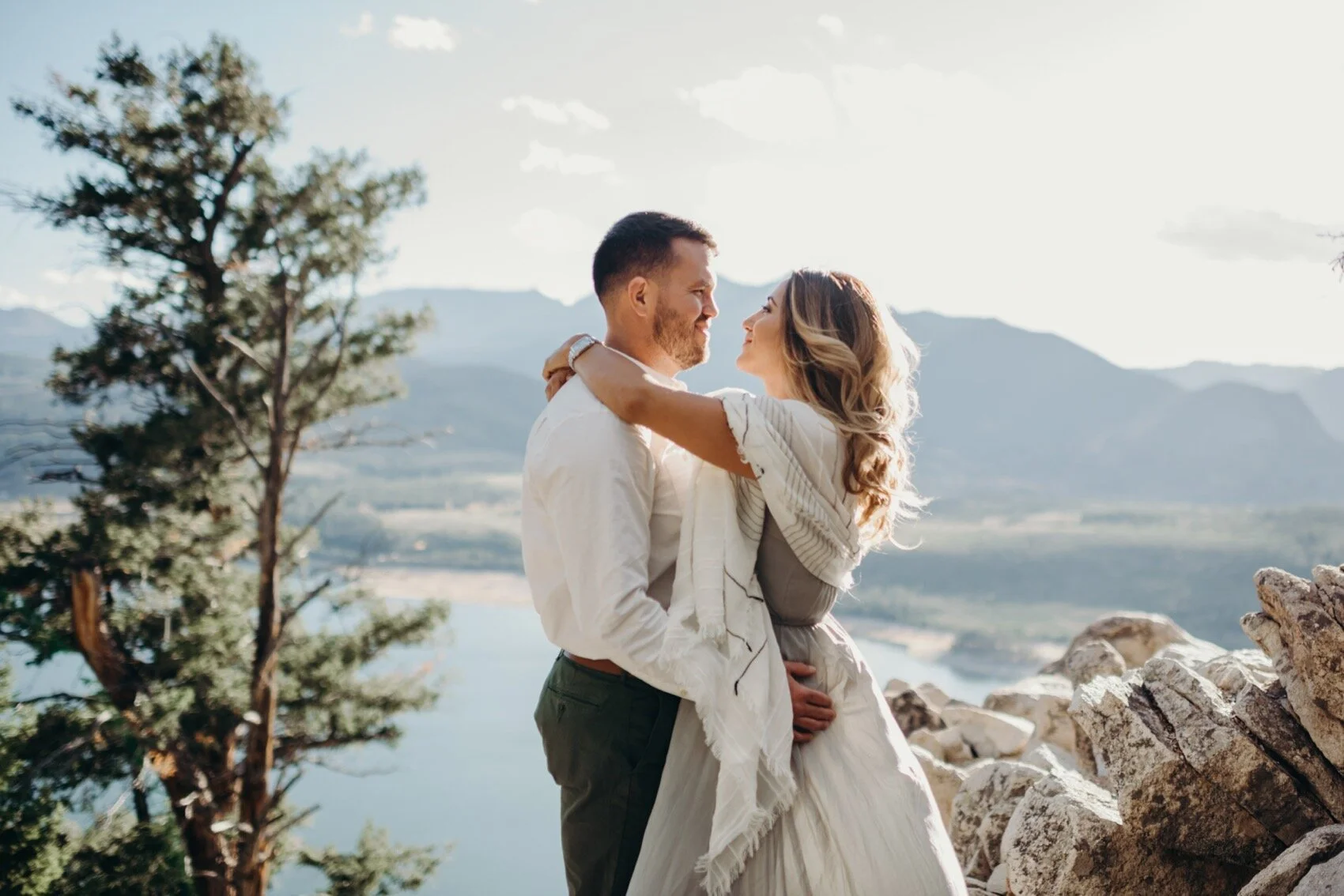 sapphire point engagement session, colorado engagement photos, Hiking Engagement Session, sapphire point, sunset engagement session at sapphire point, places to elope colorado, sapphire point Photographer, colorado engagement, loveland Engagement, A
