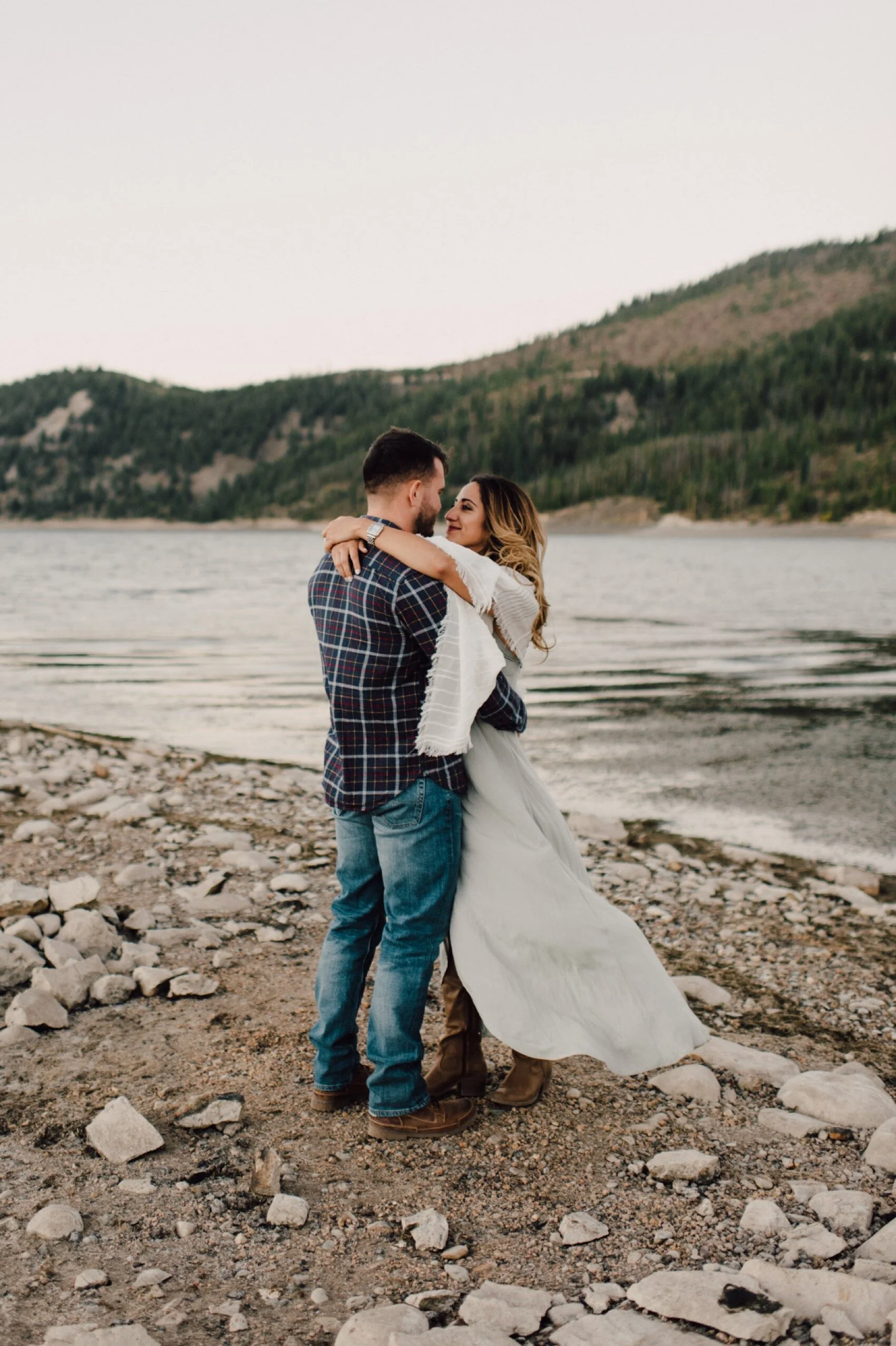 sapphire point engagement session, colorado engagement photos, Hiking Engagement Session, sapphire point, sunset engagement session at sapphire point, places to elope colorado, sapphire point Photographer, colorado engagement, loveland Engagement, A