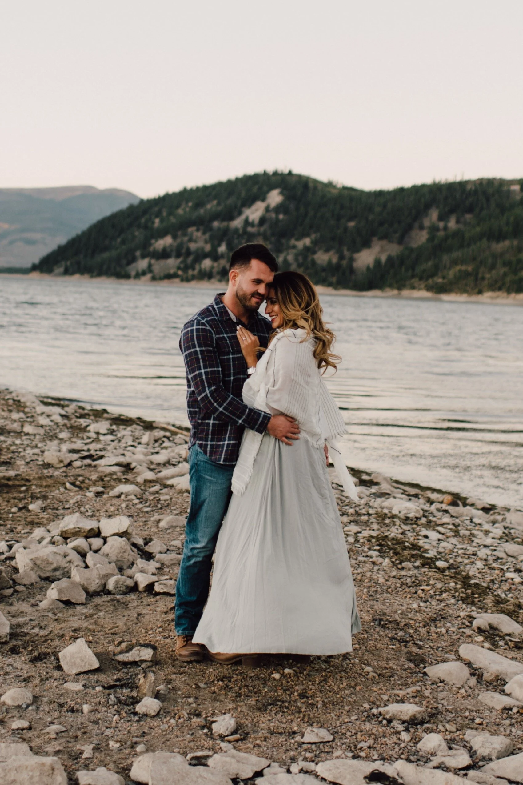 sapphire point engagement session, colorado engagement photos, Hiking Engagement Session, sapphire point, sunset engagement session at sapphire point, places to elope colorado, sapphire point Photographer, colorado engagement, loveland Engagement, A