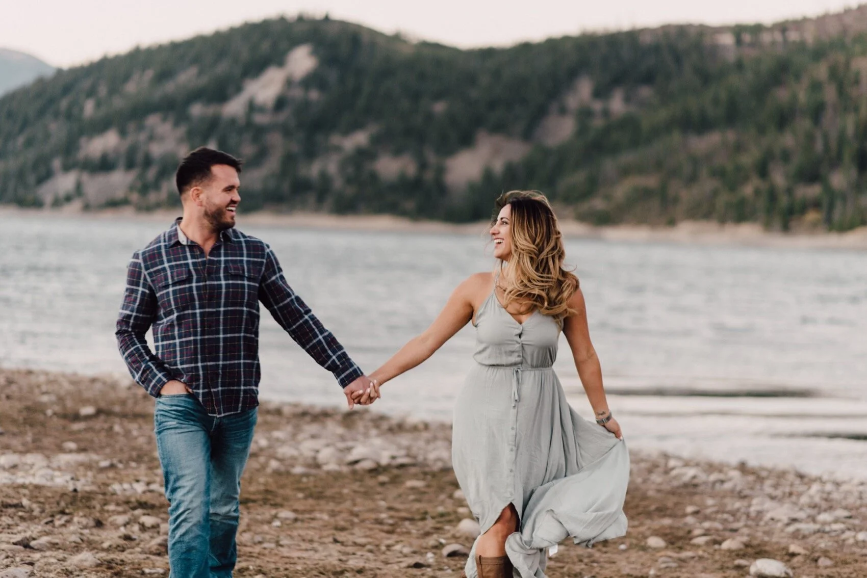 sapphire point engagement session, colorado engagement photos, Hiking Engagement Session, sapphire point, sunset engagement session at sapphire point, places to elope colorado, sapphire point Photographer, colorado engagement, loveland Engagement, A