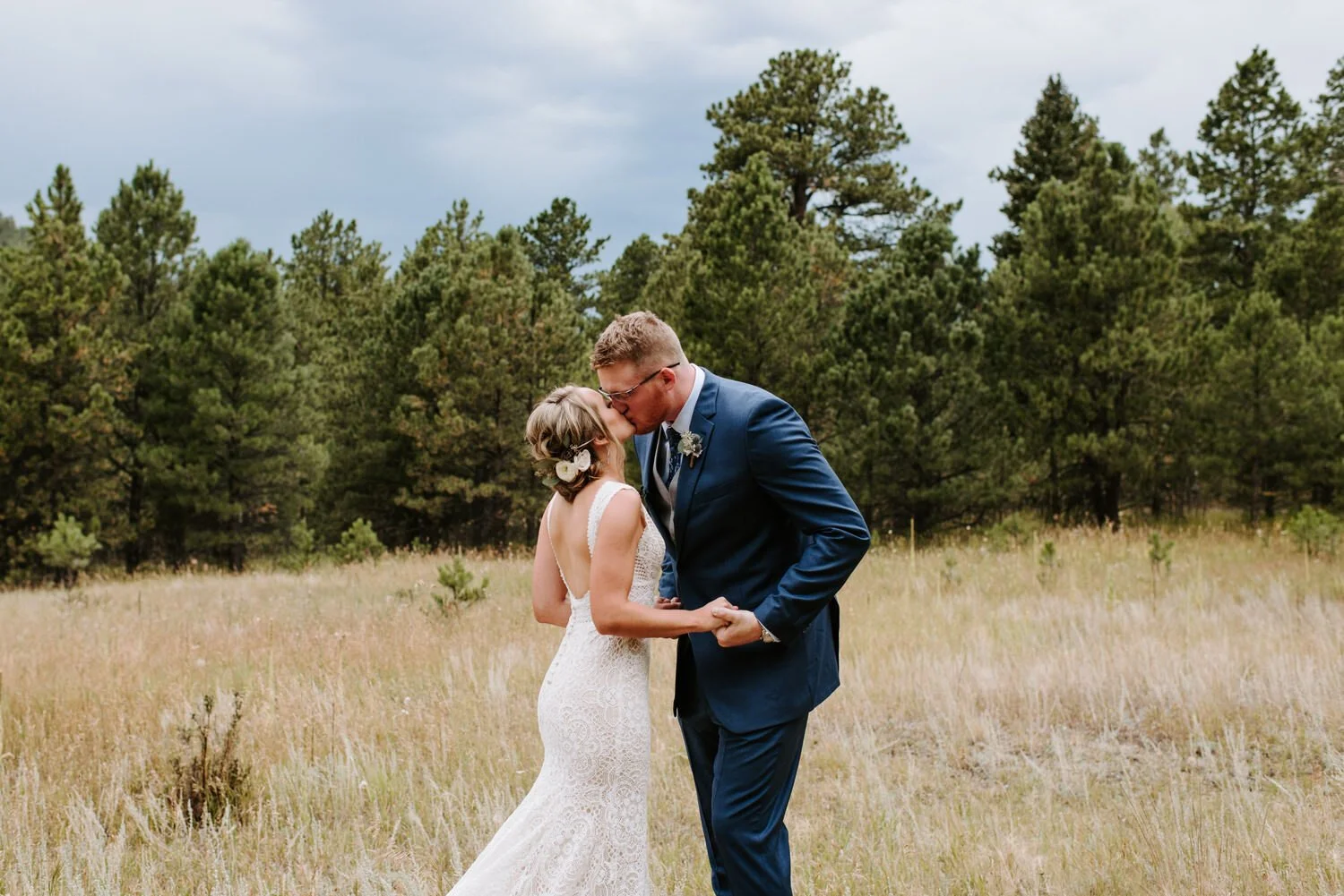 Mountain View Ranch, Mountain View Ranch Wedding, Colorado Wedding Photographer, Pine Colorado Wedding, Pine Wedding Photographer, Mountain Wedding Photographer, Colorado Mountain Wedding, Colorado Wedding Venue, Colorado destination wedding, rainy