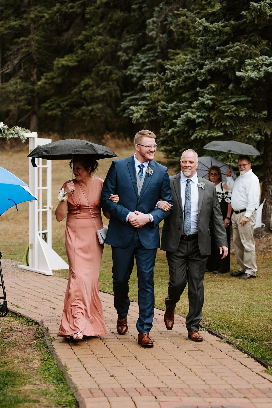Mountain View Ranch, Mountain View Ranch Wedding, Colorado Wedding Photographer, Pine Colorado Wedding, Pine Wedding Photographer, Mountain Wedding Photographer, Colorado Mountain Wedding, Colorado Wedding Venue, Colorado destination wedding, rainy