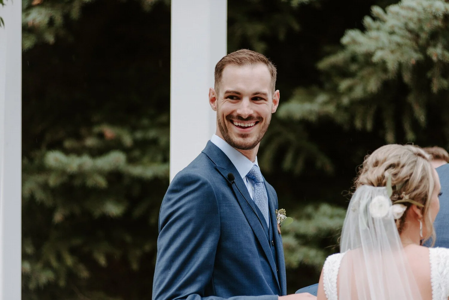 Mountain View Ranch, Mountain View Ranch Wedding, Colorado Wedding Photographer, Pine Colorado Wedding, Pine Wedding Photographer, Mountain Wedding Photographer, Colorado Mountain Wedding, Colorado Wedding Venue, Colorado destination wedding, rainy