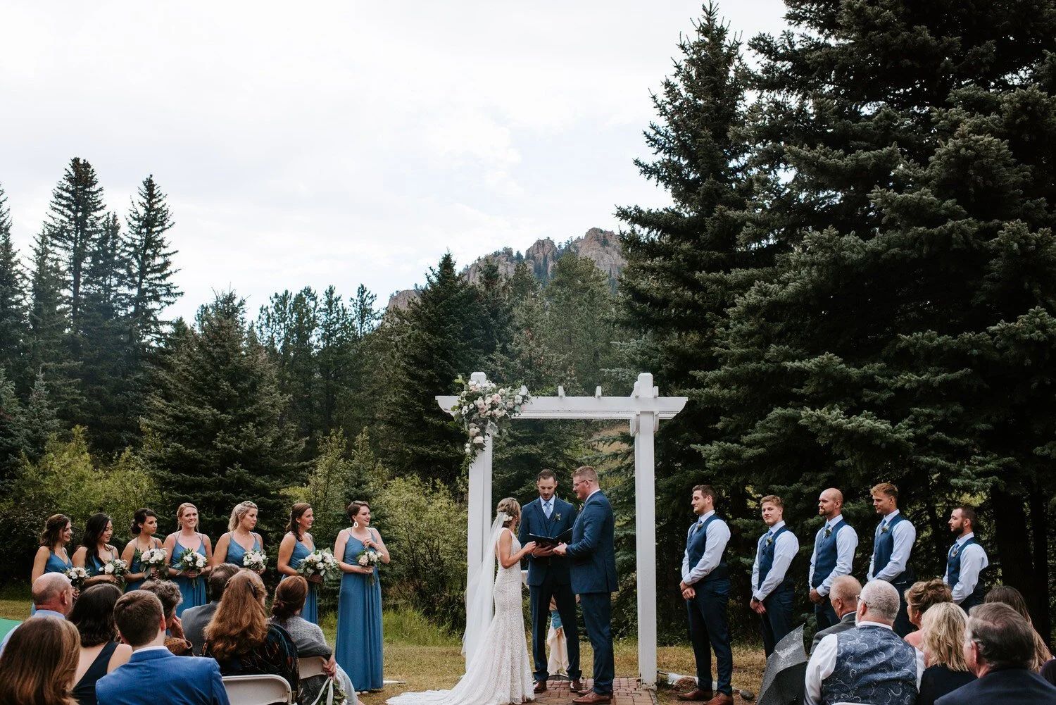 Mountain View Ranch, Mountain View Ranch Wedding, Colorado Wedding Photographer, Pine Colorado Wedding, Pine Wedding Photographer, Mountain Wedding Photographer, Colorado Mountain Wedding, Colorado Wedding Venue, Colorado destination wedding, rainy