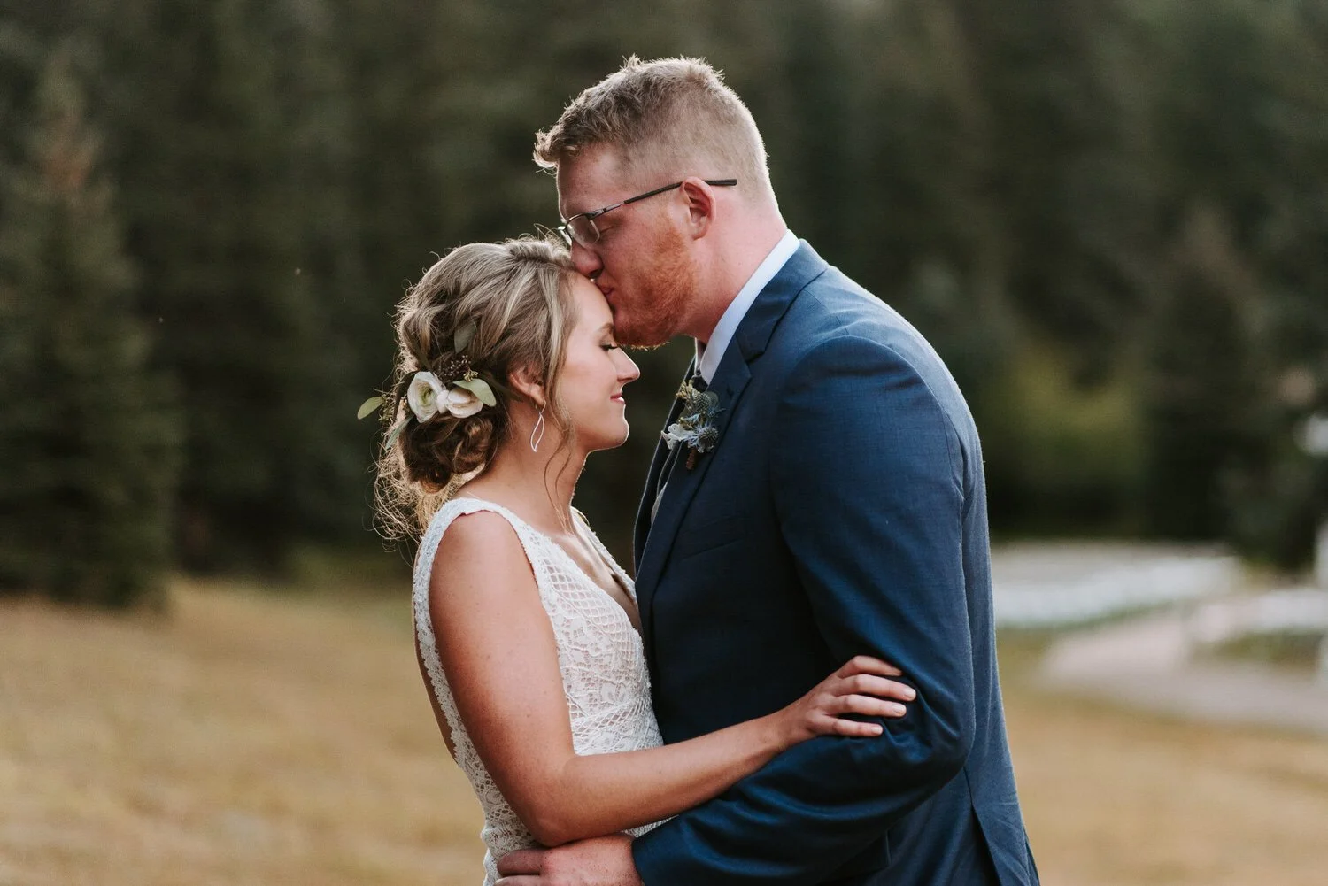 Mountain View Ranch, Mountain View Ranch Wedding, Colorado Wedding Photographer, Pine Colorado Wedding, Pine Wedding Photographer, Mountain Wedding Photographer, Colorado Mountain Wedding, Colorado Wedding Venue, Colorado destination wedding, rainy