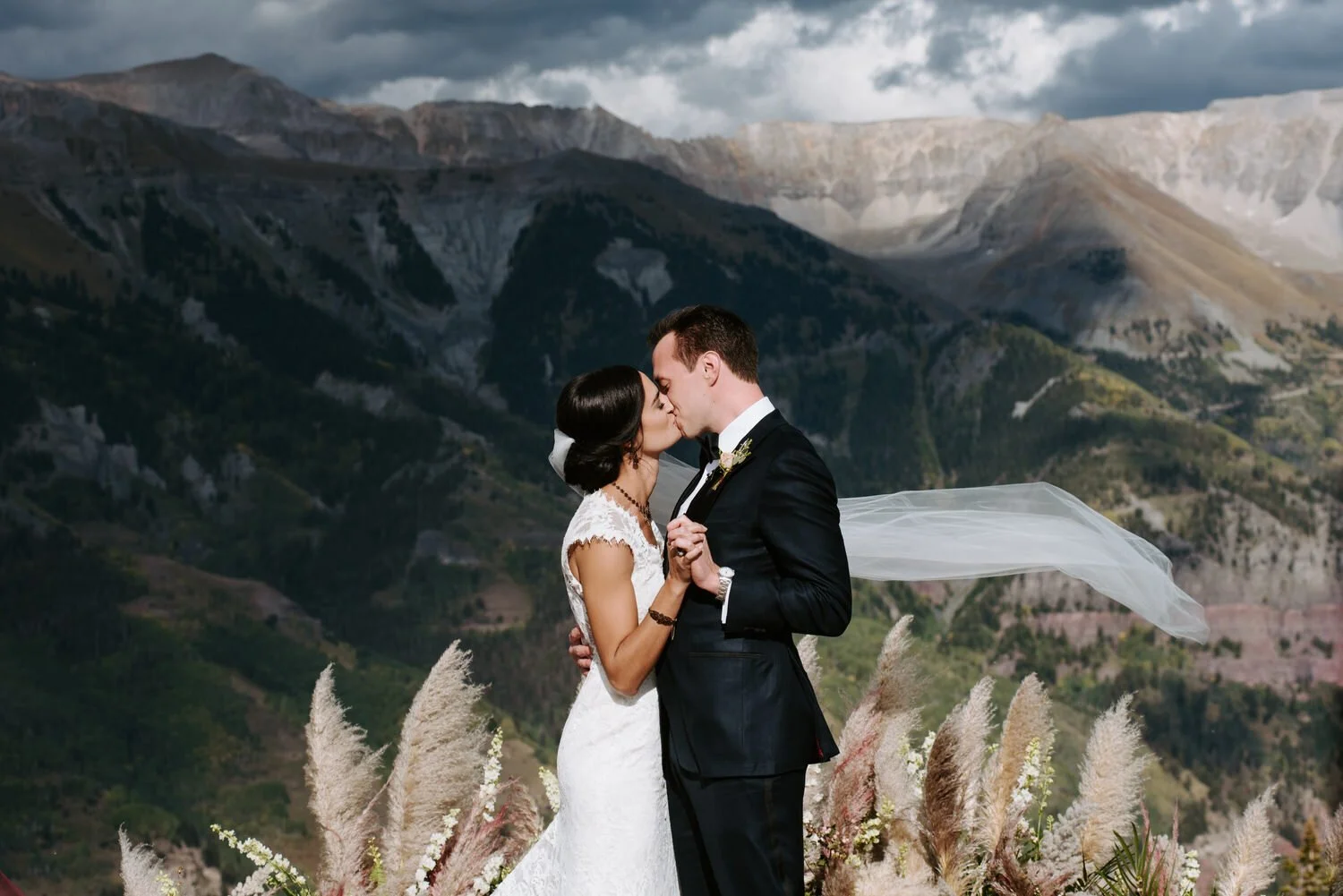 san sophia overlook, san sophia overlook wedding, telluride wedding, telluride wedding photographer, colorado wedding, colorado wedding photographer, intimate colorado wedding, colorado destination wedding, Colorado Mountain Wedding, Colorado Mounta