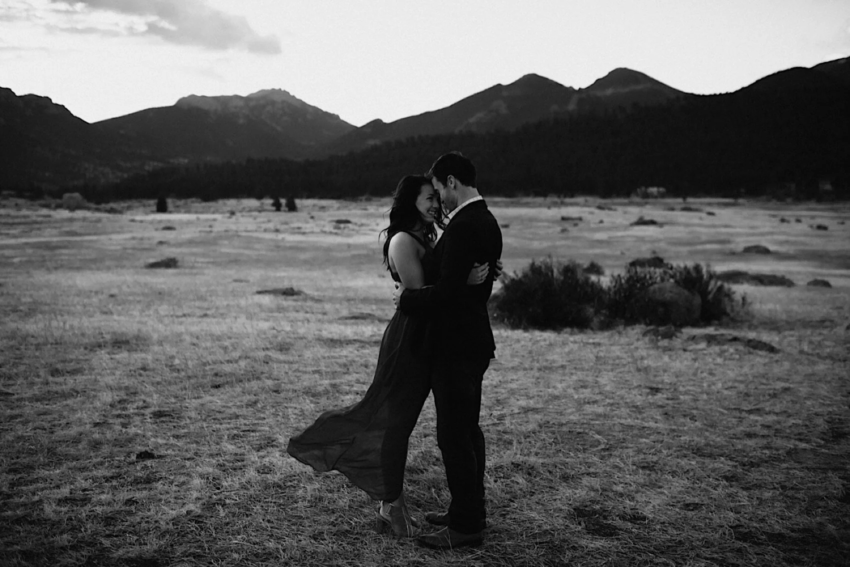  rmnp engagement session, colorado engagement photos, Hiking Engagement Session, colorado elopement, colorado elopement photographer, places to elope colorado, 3M curve Photographer, colorado Wedding, rmnp Engagement, Adventure Engagement Session, ro