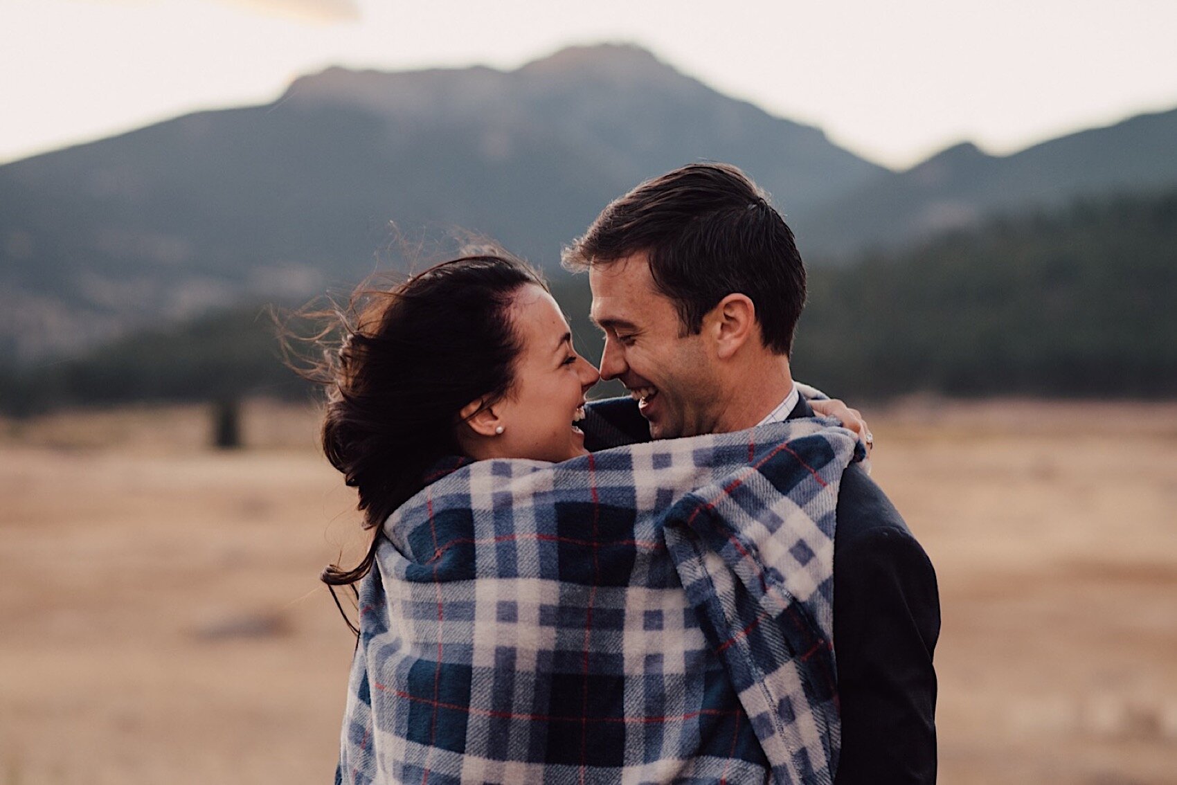  rmnp engagement session, colorado engagement photos, Hiking Engagement Session, colorado elopement, colorado elopement photographer, places to elope colorado, 3M curve Photographer, colorado Wedding, rmnp Engagement, Adventure Engagement Session, ro