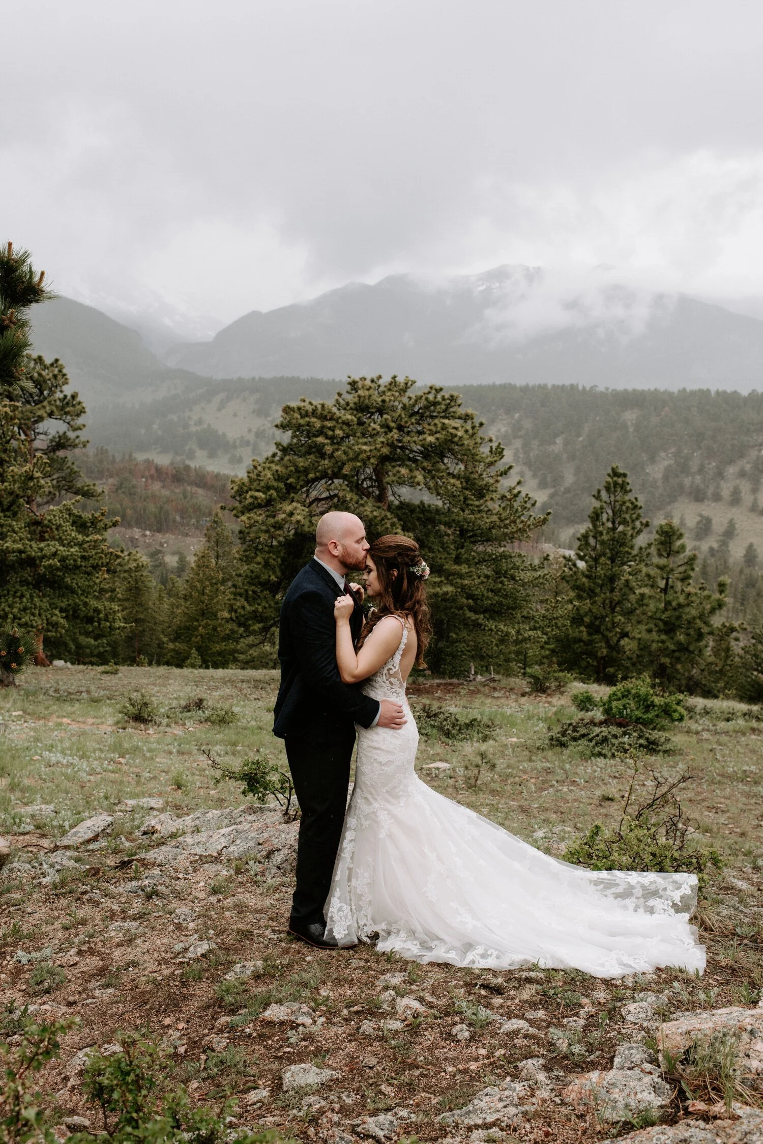 YMCA of the rockies, Overlook Chapel Estes Park, Overlook Chapel Wedding, YMCA of the Rockies Wedding, Colorado wedding Photographer, Colorado Elopement Ideas, Colorado Mountain Wedding, Estes Park Wedding Photographer, RMNP Elopement, colorado moun