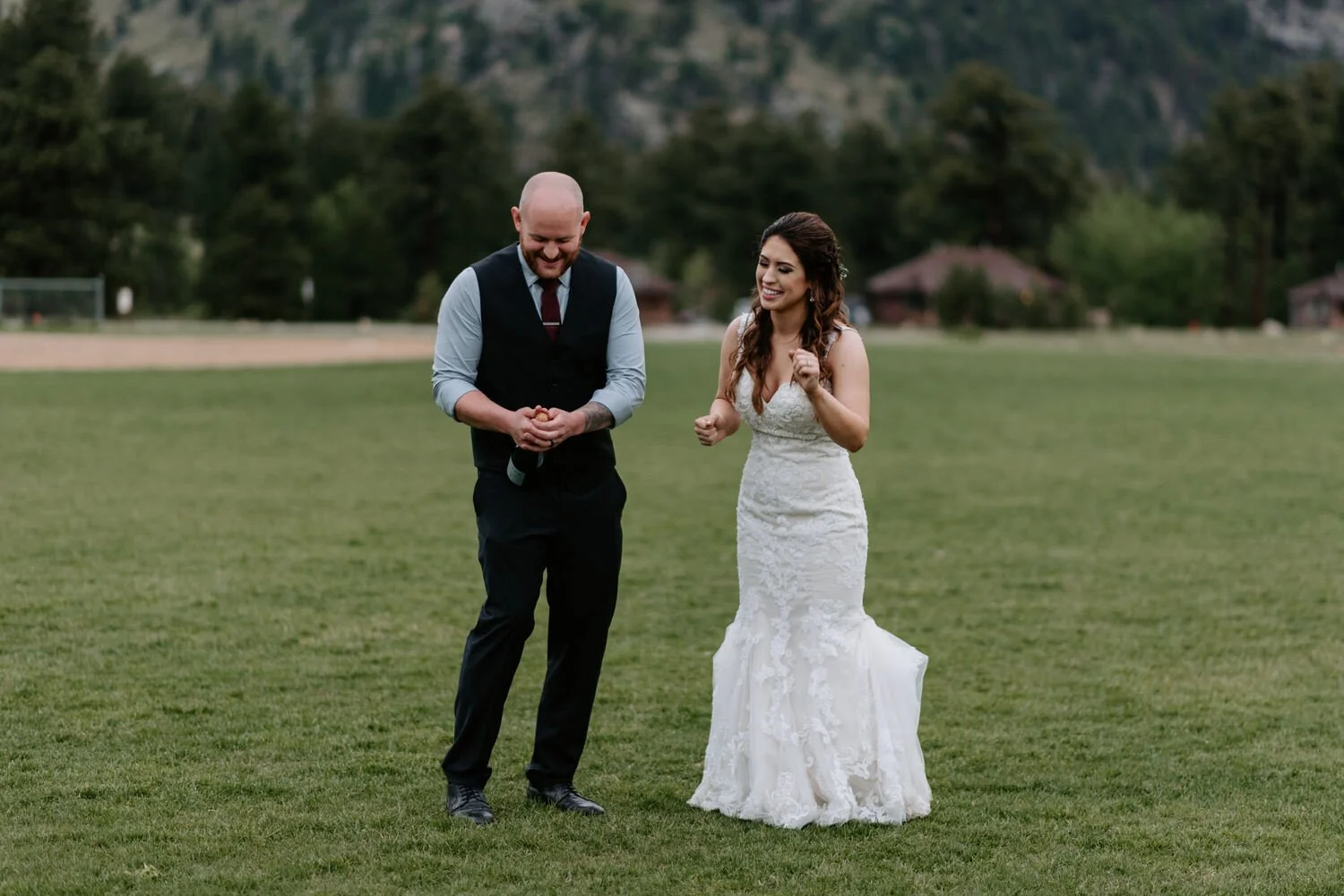 YMCA of the rockies, Overlook Chapel Estes Park, Overlook Chapel Wedding, YMCA of the Rockies Wedding, Colorado wedding Photographer, Colorado Elopement Ideas, Colorado Mountain Wedding, Estes Park Wedding Photographer, RMNP Elopement, colorado moun