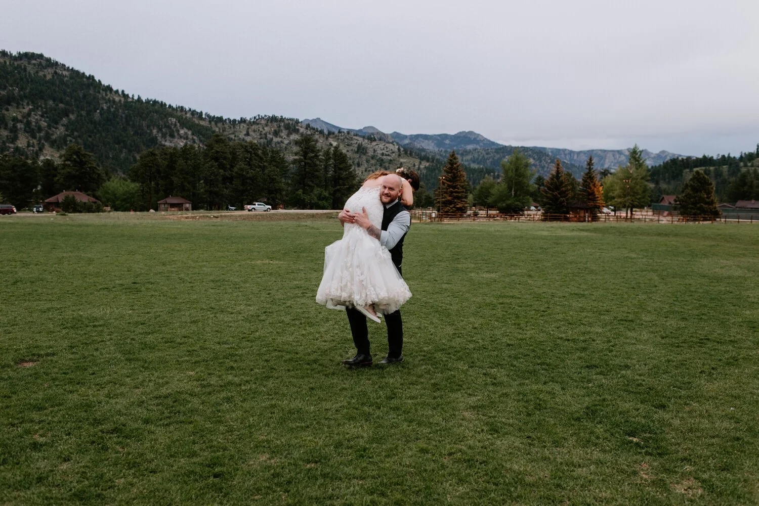 YMCA of the rockies, Overlook Chapel Estes Park, Overlook Chapel Wedding, YMCA of the Rockies Wedding, Colorado wedding Photographer, Colorado Elopement Ideas, Colorado Mountain Wedding, Estes Park Wedding Photographer, RMNP Elopement, colorado moun