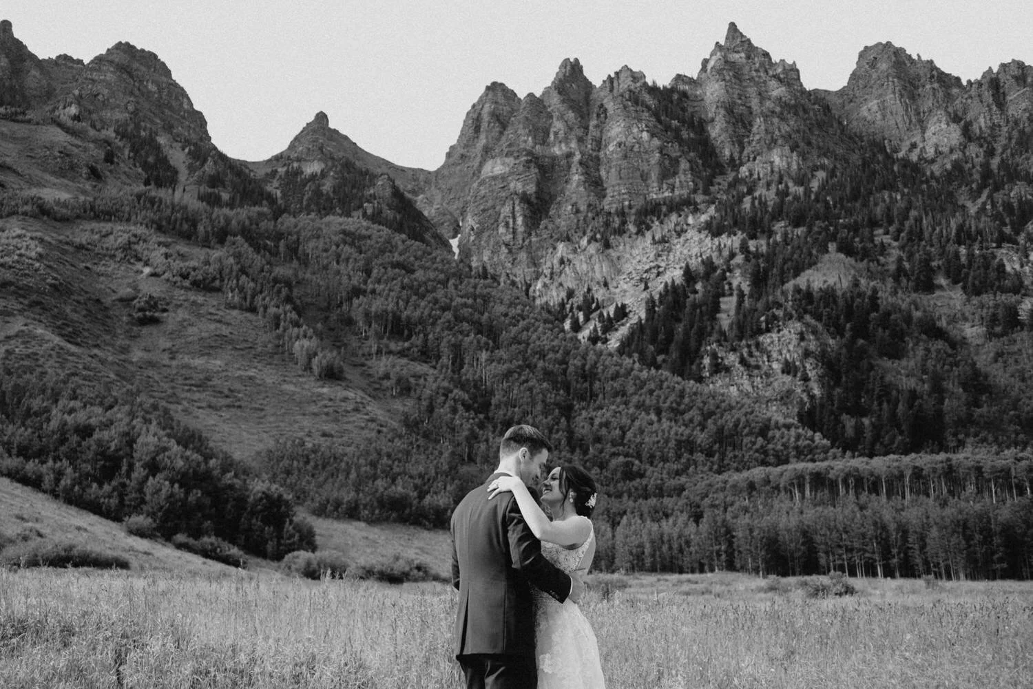 maroon bells wedding, intimate maroon bells wedding, aspen wedding, maroon bells wedding photographer, colorado wedding, colorado wedding photographer, snowmass wedding, colorado destination wedding, intimate colorado wedding, aspen wedding photogra