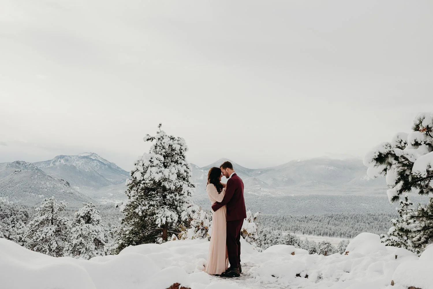 Colorado Elopement Photographer, Colorado Elopement Ideas, Colorado Mountain Elopement, Estes Park Elopement Photographer, RMNP Elopement, Rocky Mountain National Park Elopement, Denver Elopement Photographer, Boulder Elopement Photographer, Adventu