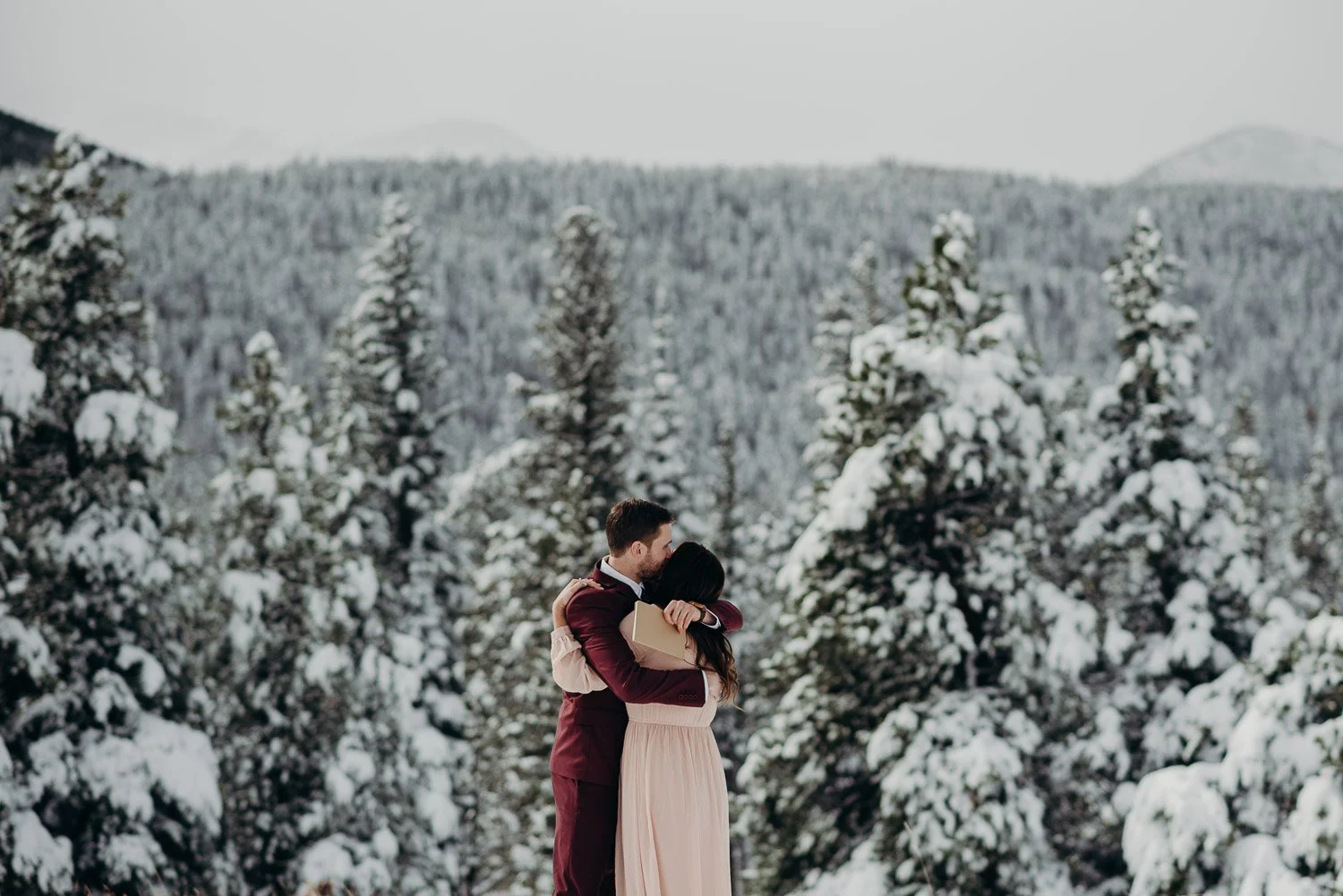 Colorado Elopement Photographer, Colorado Elopement Ideas, Colorado Mountain Elopement, Estes Park Elopement Photographer, RMNP Elopement, Rocky Mountain National Park Elopement, Denver Elopement Photographer, Boulder Elopement Photographer, Adventu