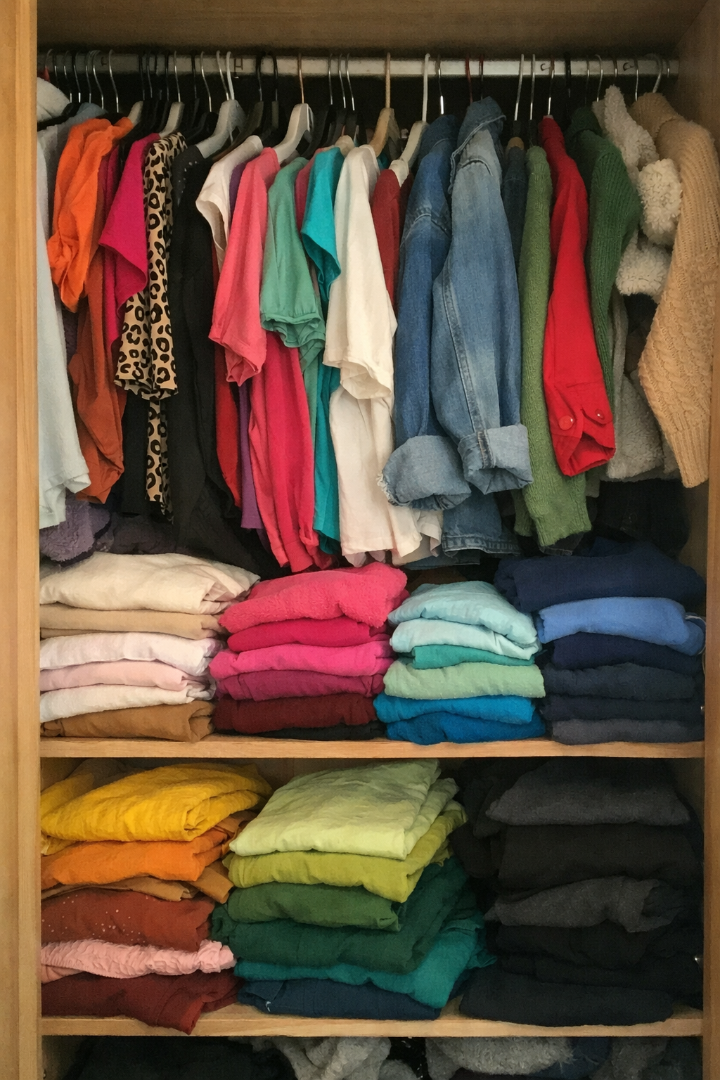 Voller Kleiderschrank, aber nichts anzuziehen