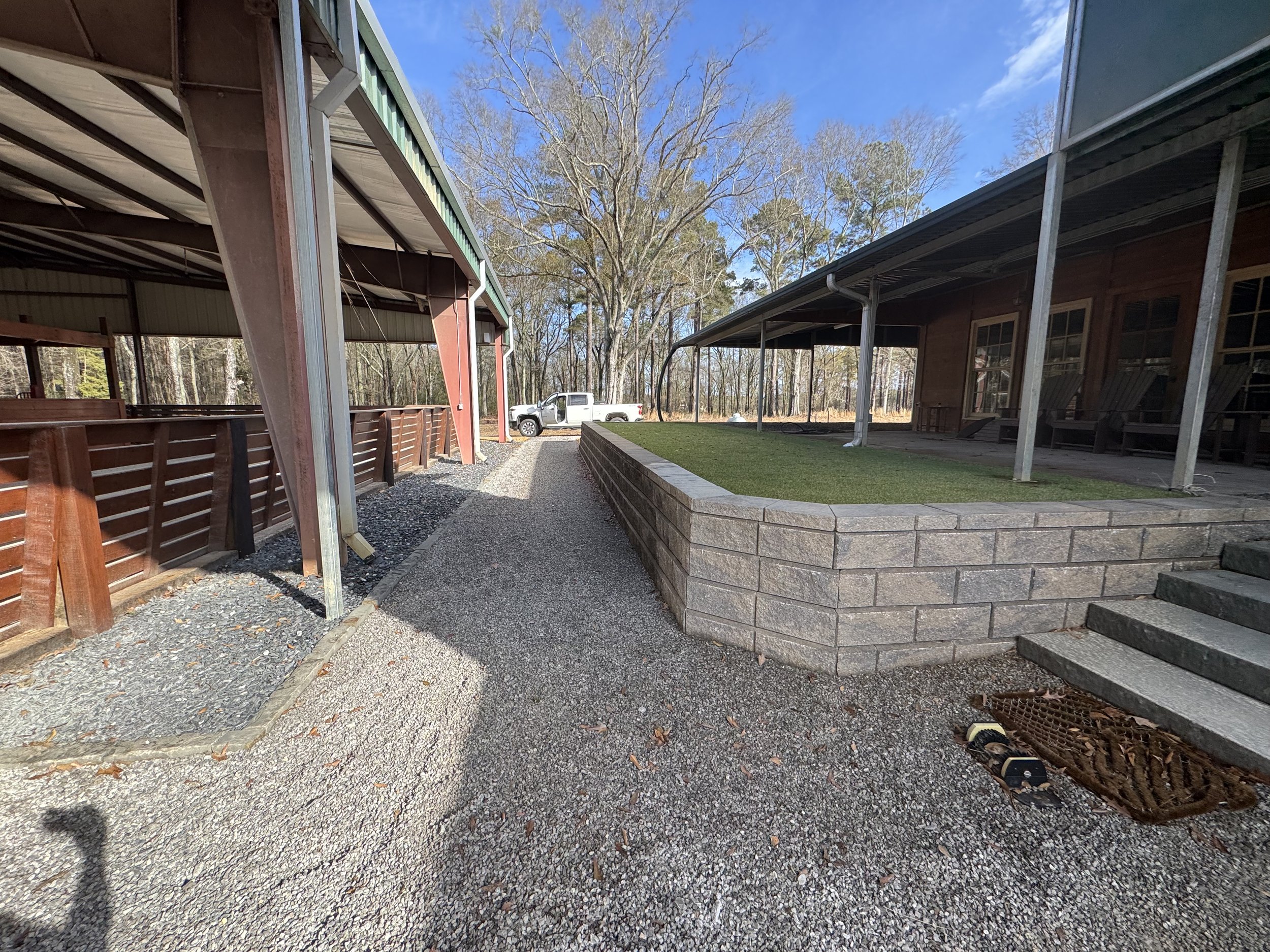 Allen Block wall with synthetic grass