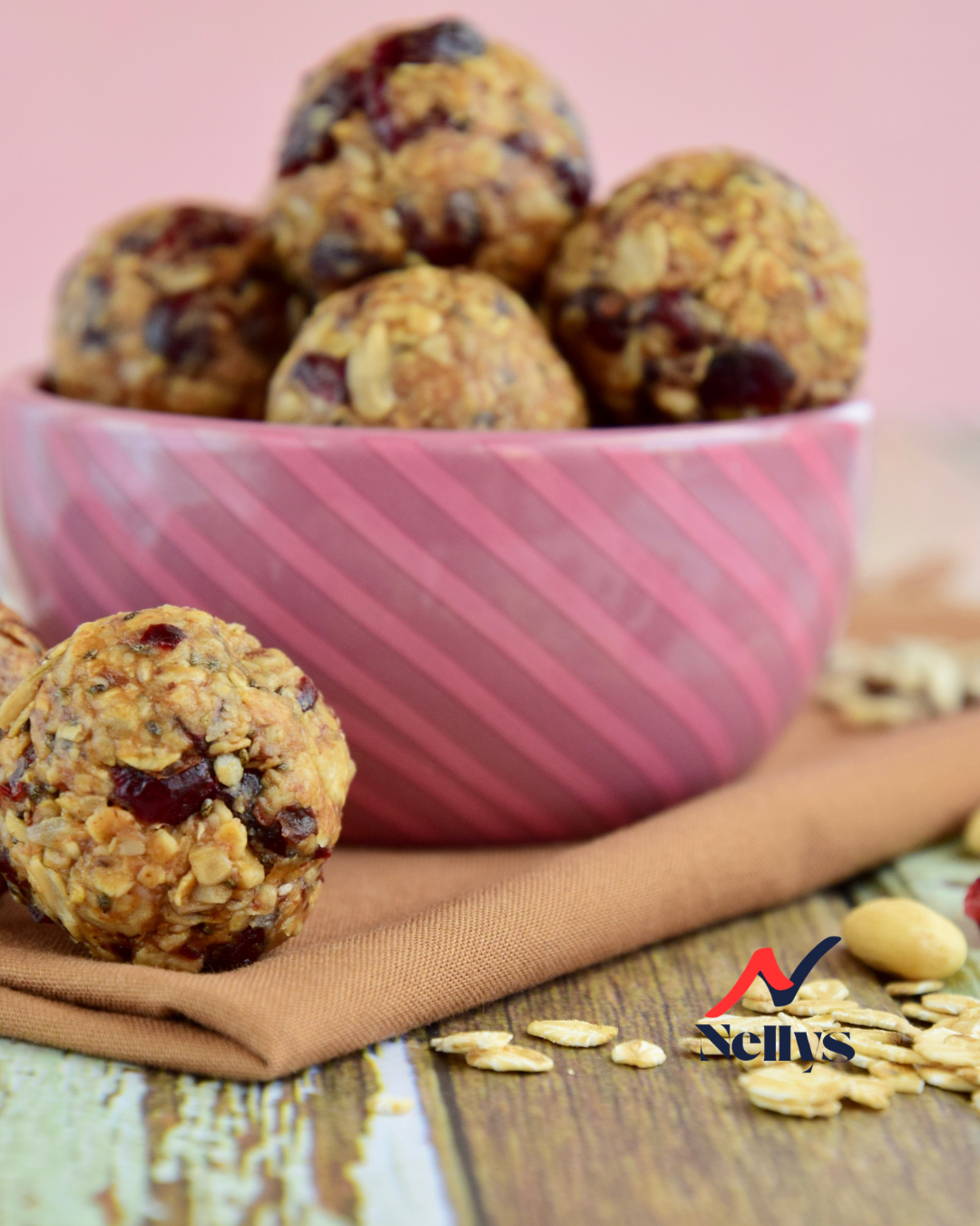 🥜 Bolitas Energéticas de Almendra y Arándanos