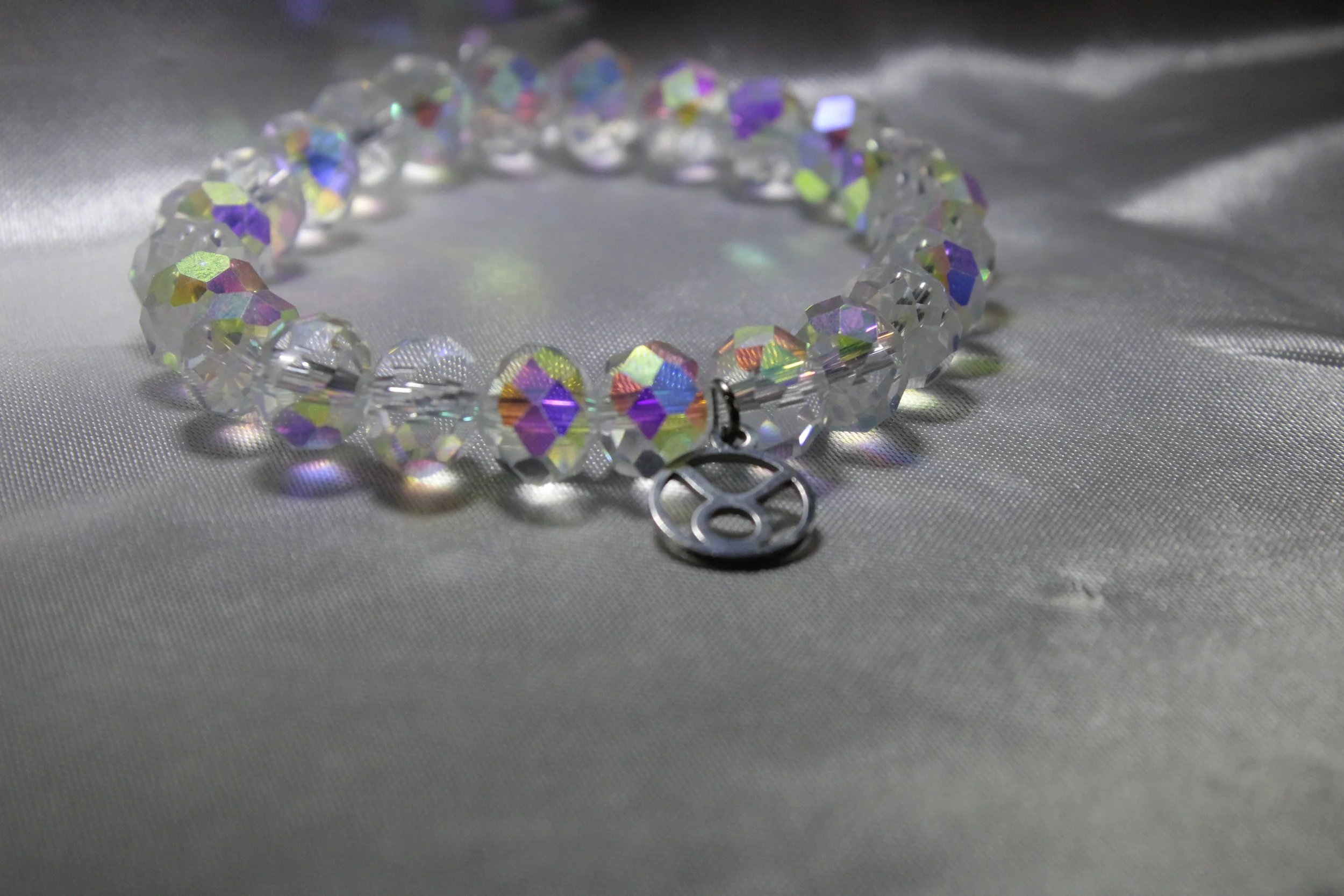 Diamond/April: Taurus (April 20 - May 20)