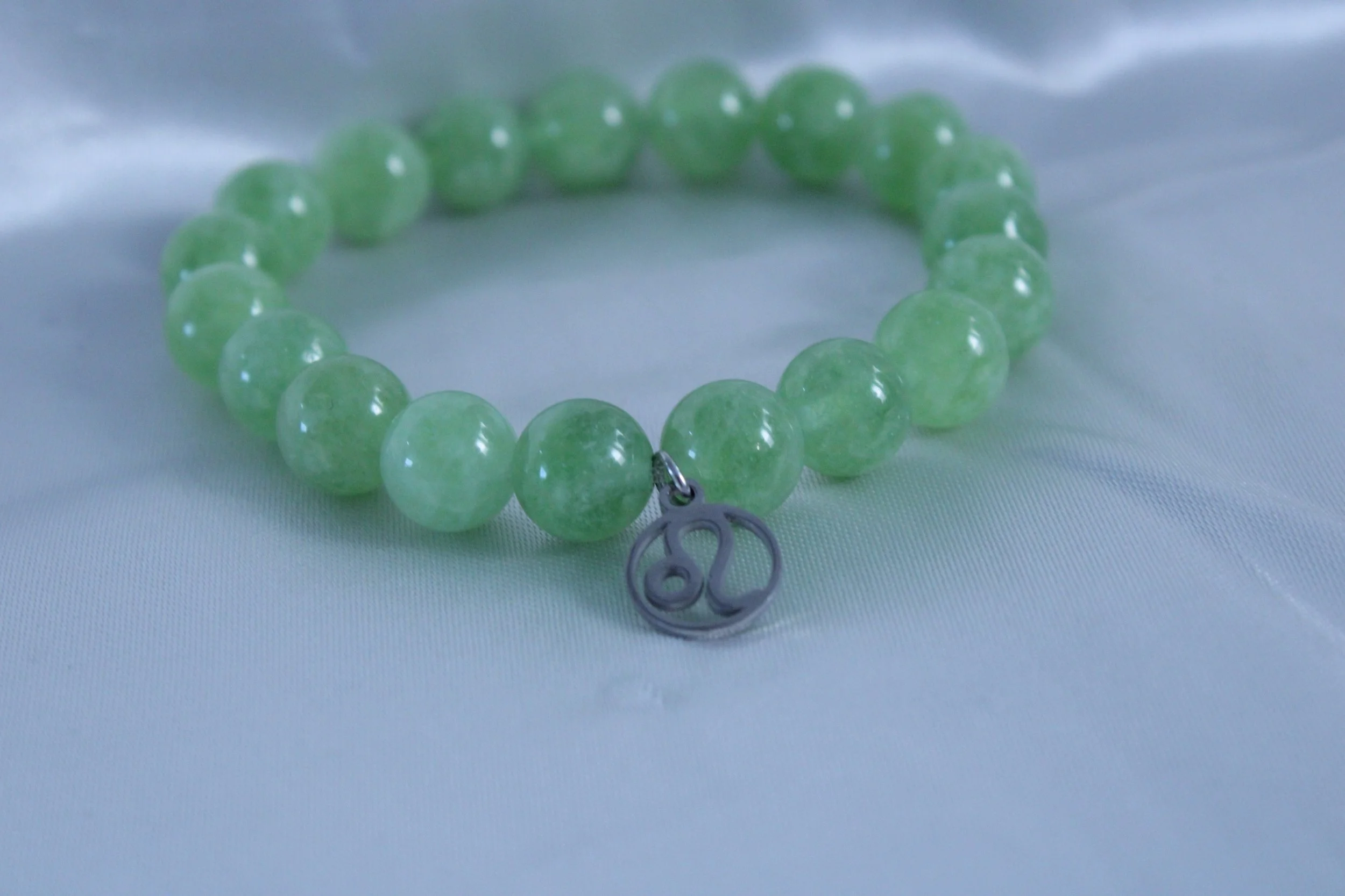 Peridot/August: Leo (July 23 - August 22)