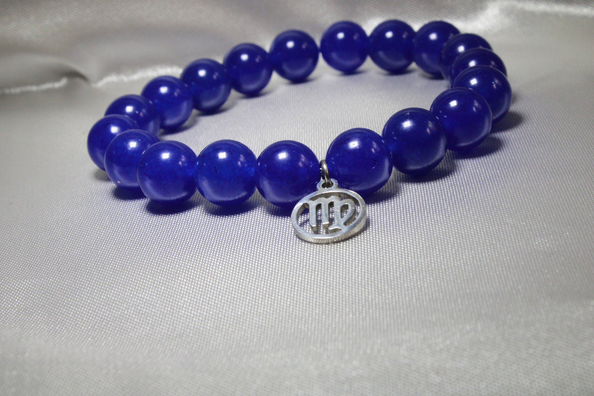 Sapphire/September: Virgo (August 23 - September 22)