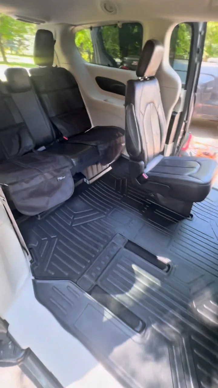 Satisfying before and after shots of this Chrysler Pacifica recieving a standard interior detail 💯 #car #detailing #edit #clean #cardetailing #black #chrysler #pacifica #carcare #automotive