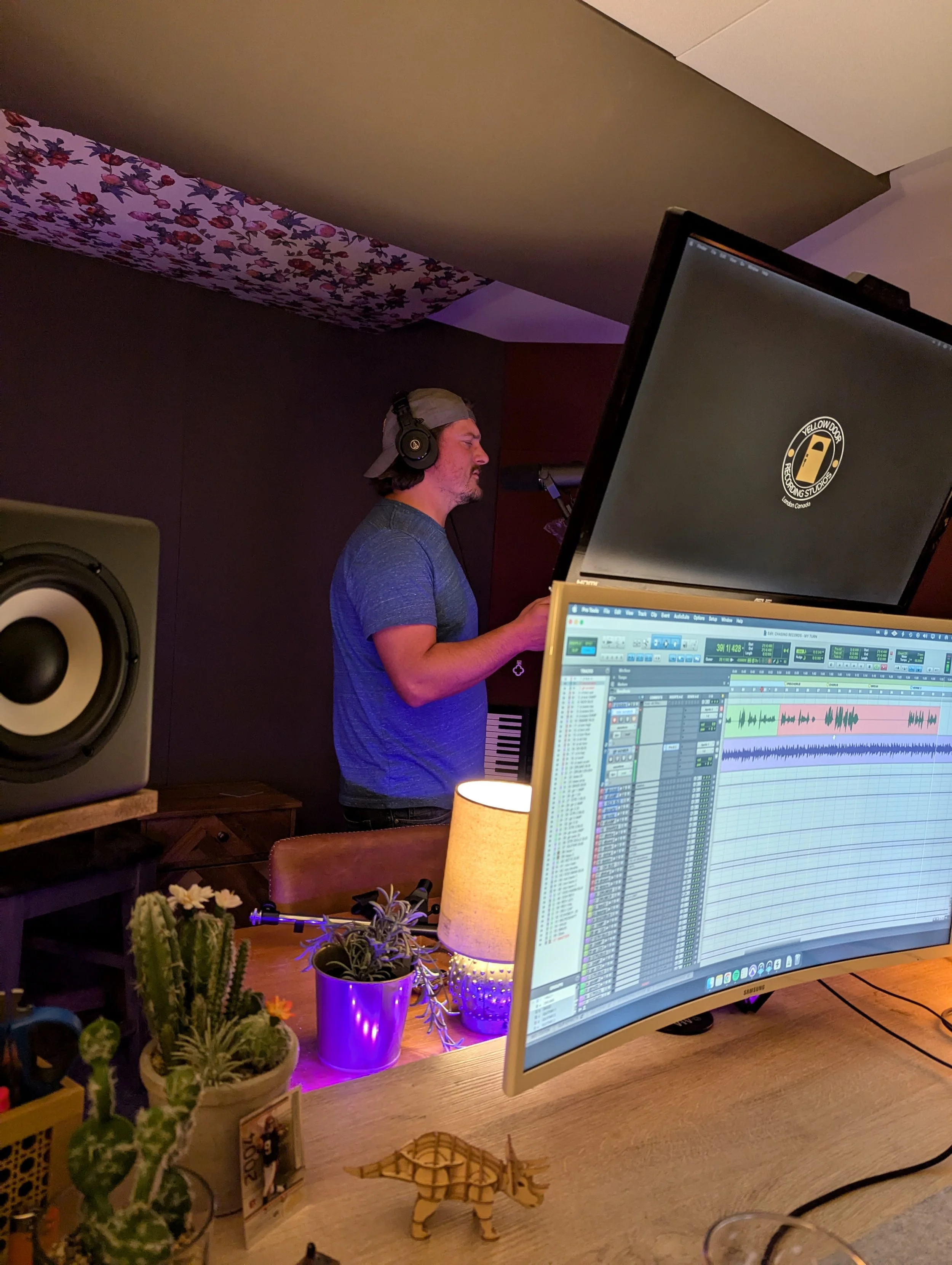 Yellow Door studio london ontario canada Geoff Mills musician recording studio space podcast post production audio recording