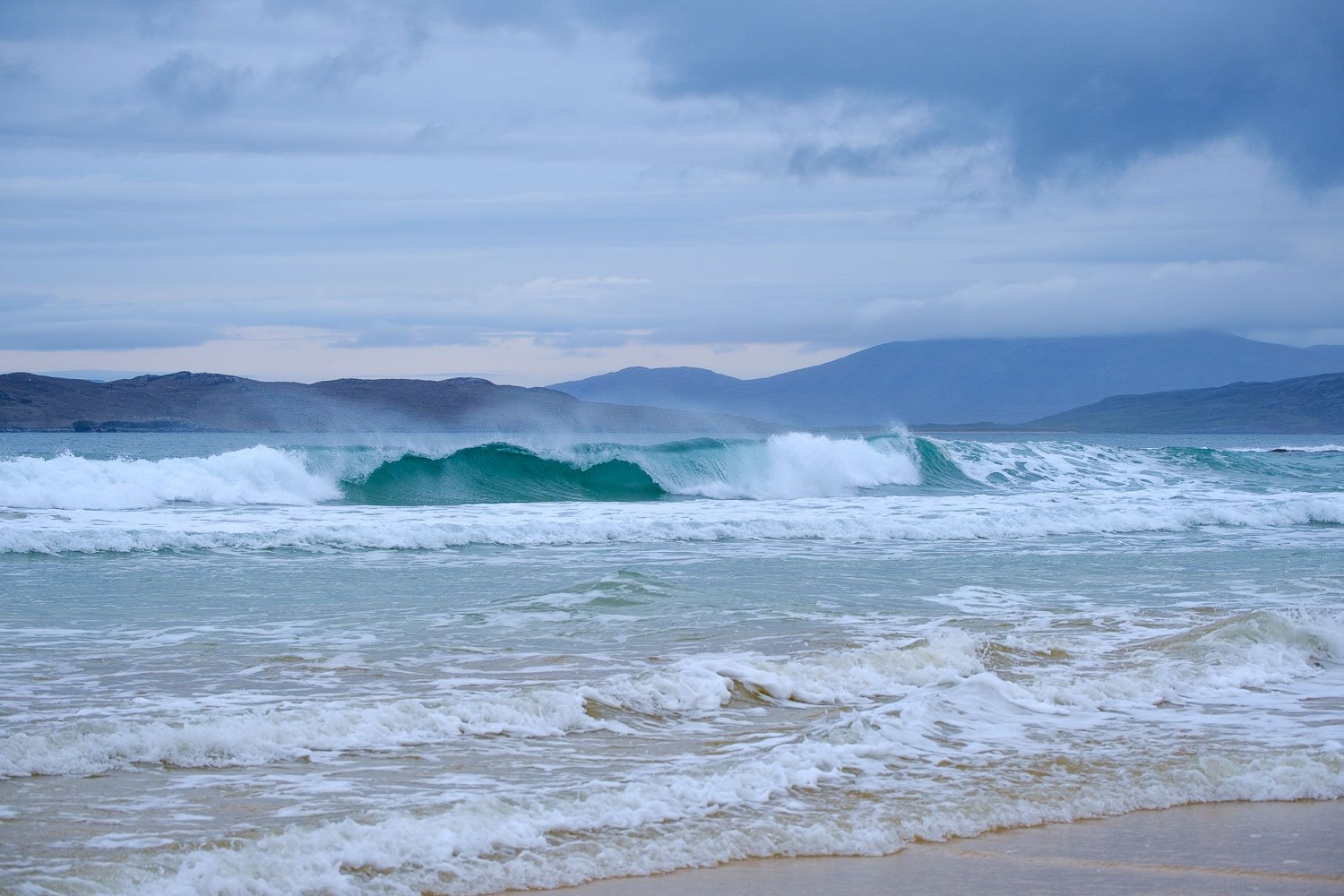 Wave wall, Scarista beach, Harris.jpg