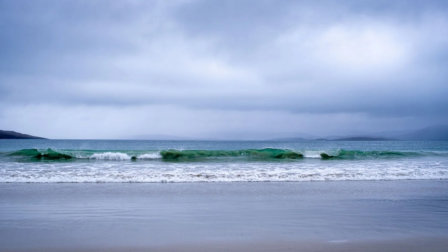 Seilebost Beach waves, Isle of Harris.jpg