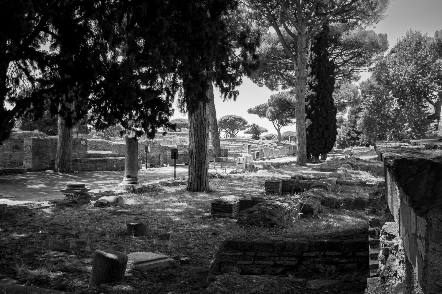 Ostia Antica BW.jpg