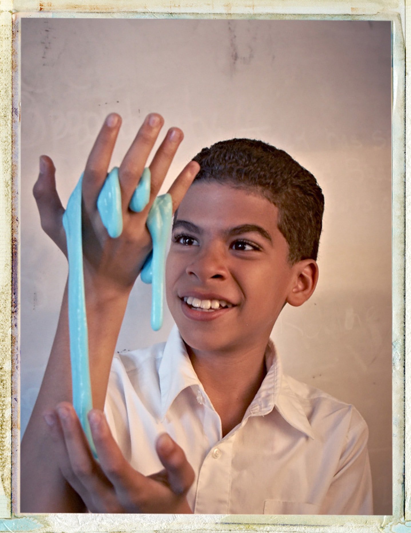 charter-school-student-science-experiment-slime-mister-lynch-photography.jpg