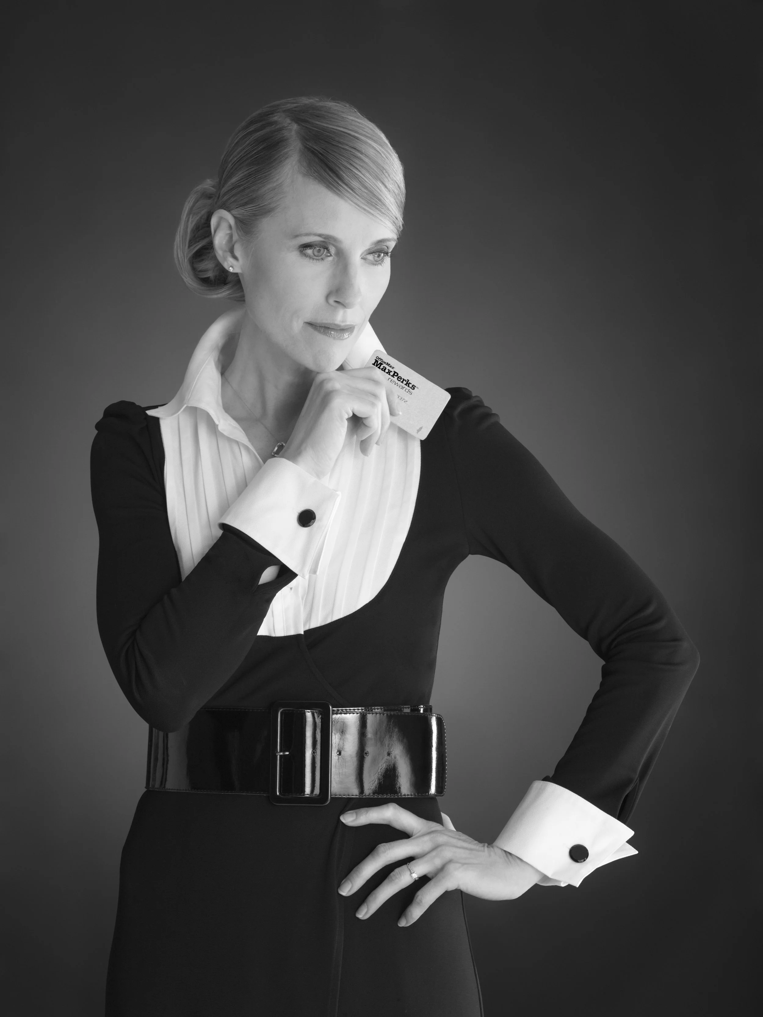 officemax-maxperks-business-card-portrait-woman-hand-chin-mister-lynch-photography.jpg