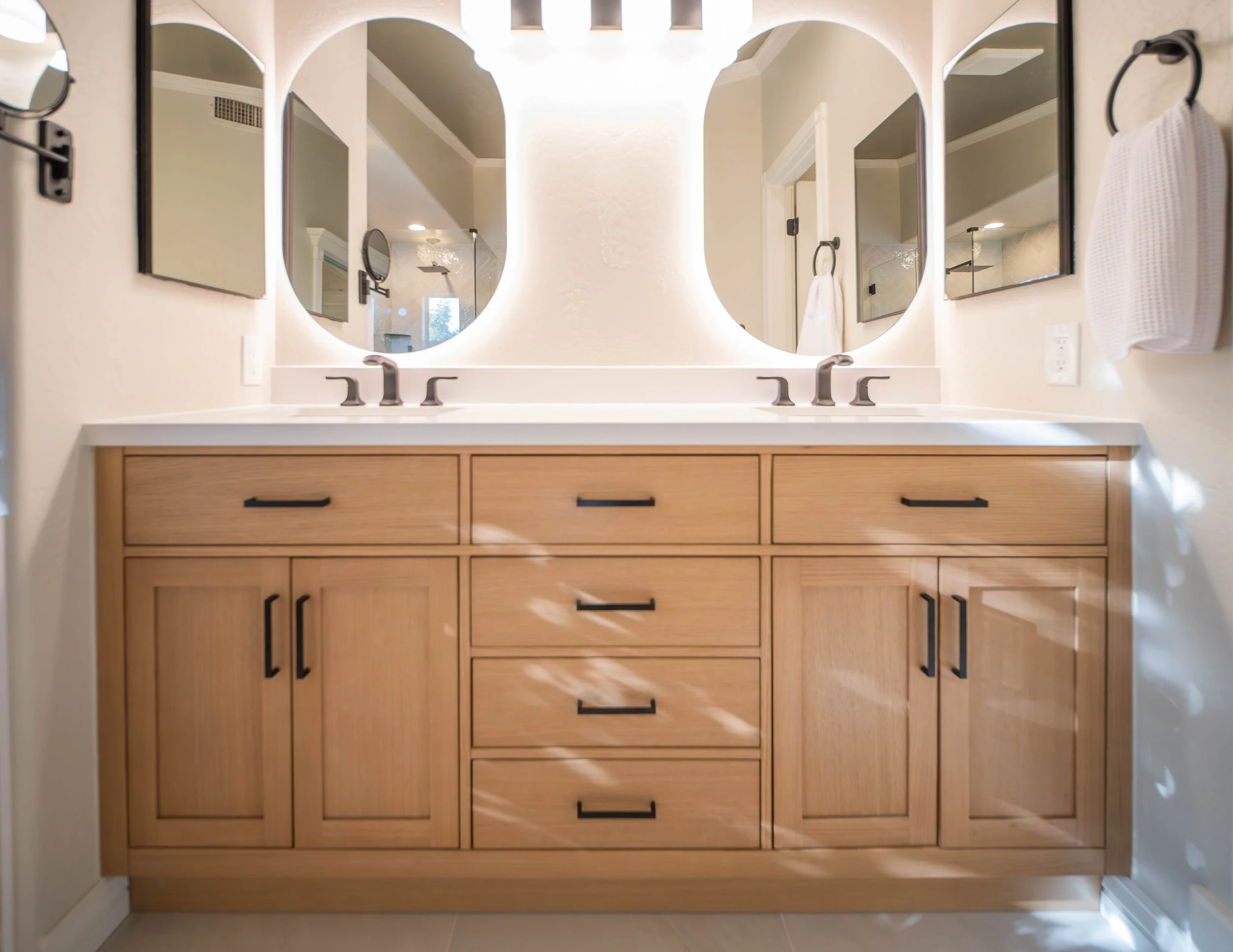 Bathroom x porch-5.jpg