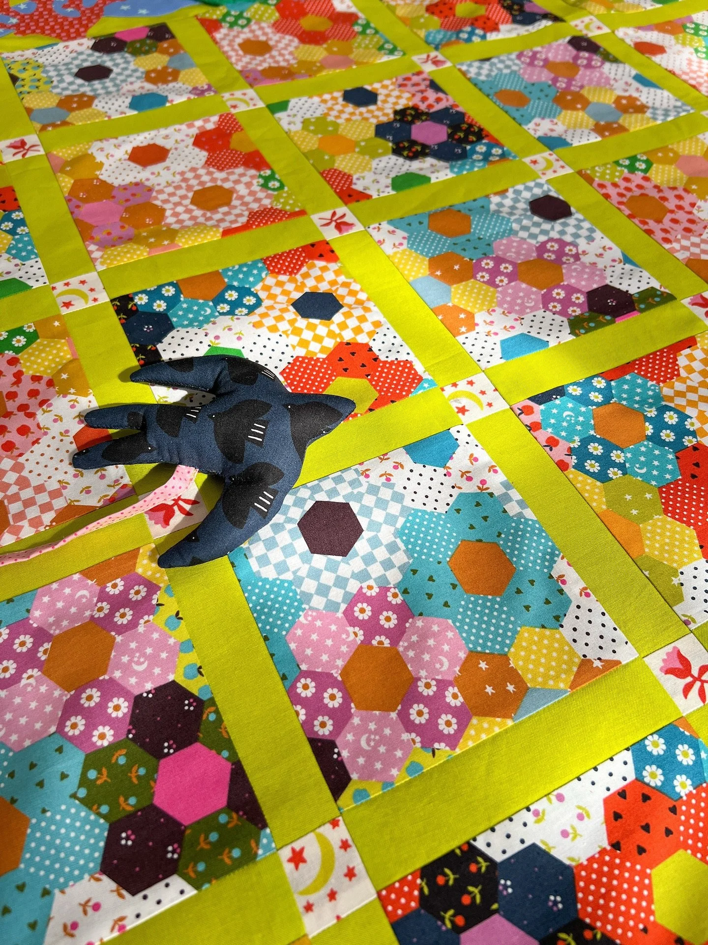 🌞 coming up | Catnap fabric collection by @alexiamarcelleabegg for @rubystarsociety @modafabrics

#rubystarmakers #rubystarmakers2025 #catnapfabric #alexiamarcelleabegg #modafabrics #rubystarsociety #showmethemoda #fabricdesign #quiltingfabric #fabr