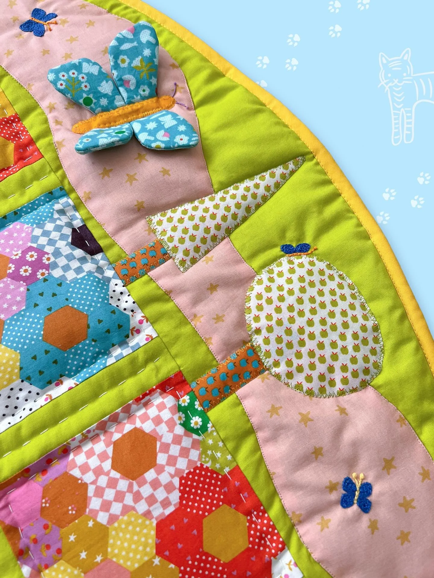 the forest | where 🦋 fly and crinkle

#rubystarmakers #rubystarmakers2025 #catnapfabric #alexiamarcelleabegg #modafabrics #rubystarsociety #showmethemoda #fabricdesign #quiltingfabric #fabriccollection #aurifilartisan #aurifilartisan2025 #aurifilthr