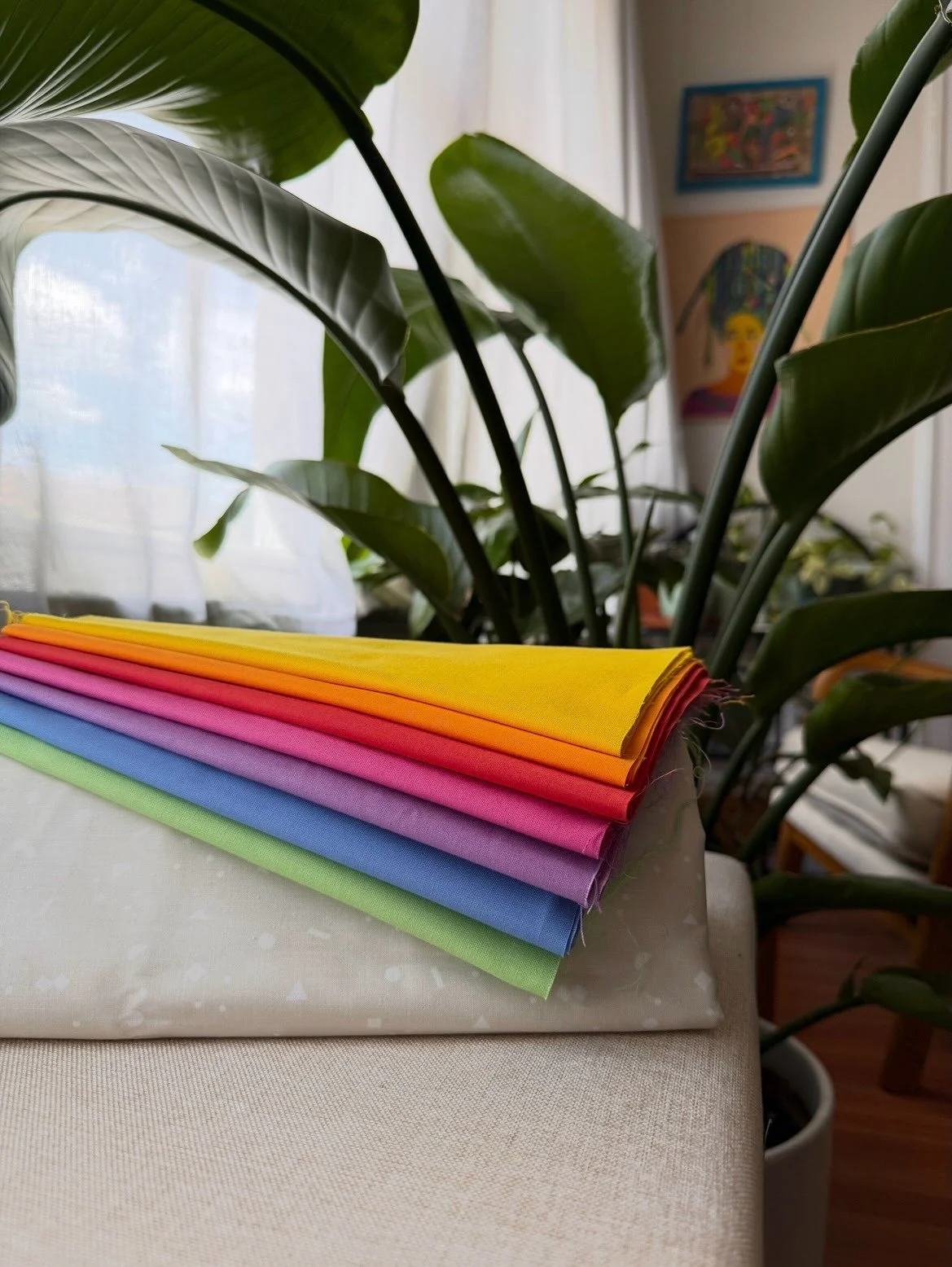 i&rsquo;m a sucker for a rainbow 💥

a little quilt I can&rsquo;t wait to show you 🌝
