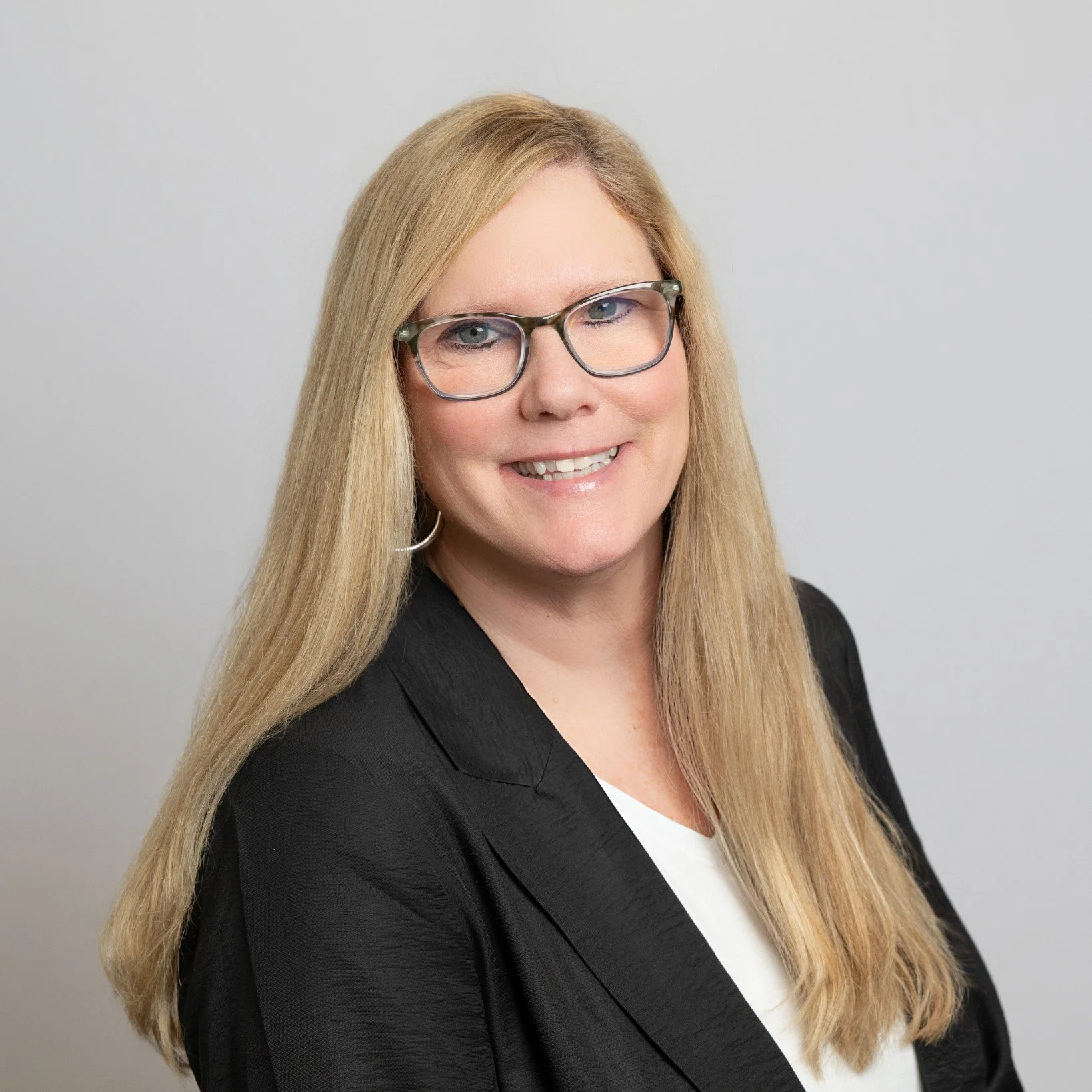 Marion Summers Headshot