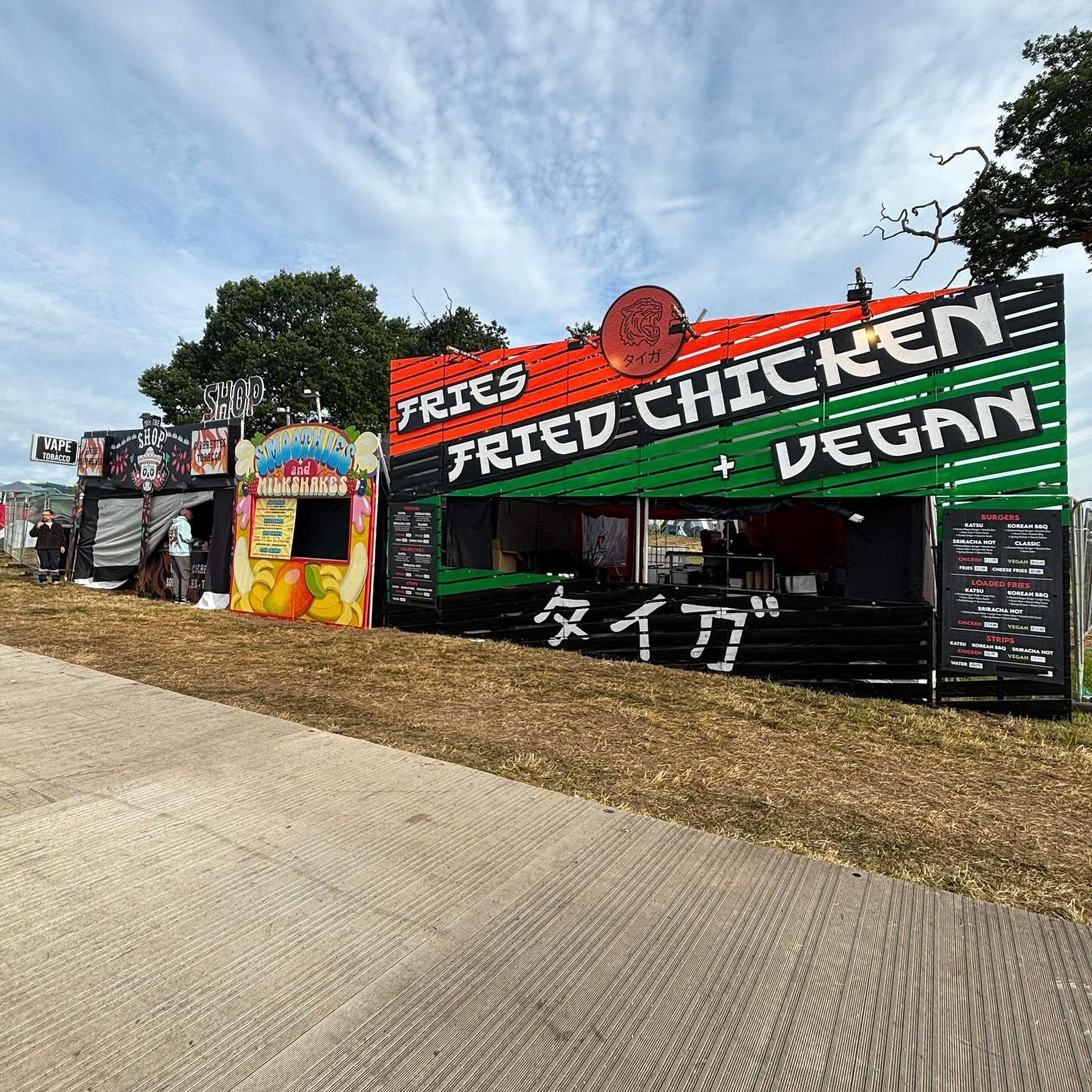 When you realise you haven&rsquo;t posted the OG Burger Kitchen on here all Summer!!! 😱😱😱 

We even re touched the paint! Look how fresh she looks 😍
