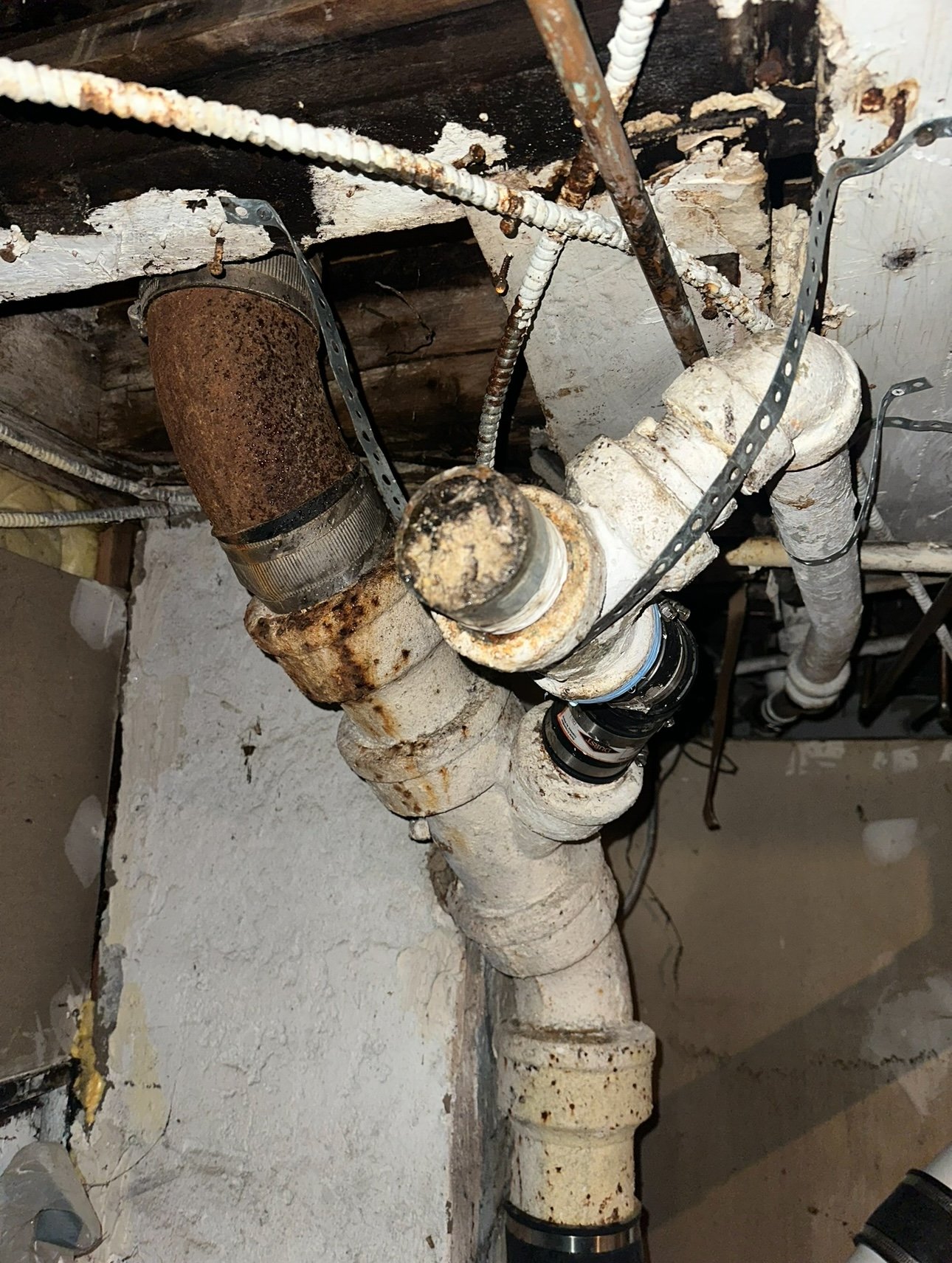 DIY Plumbing Fixes vs. When to Call a Professional