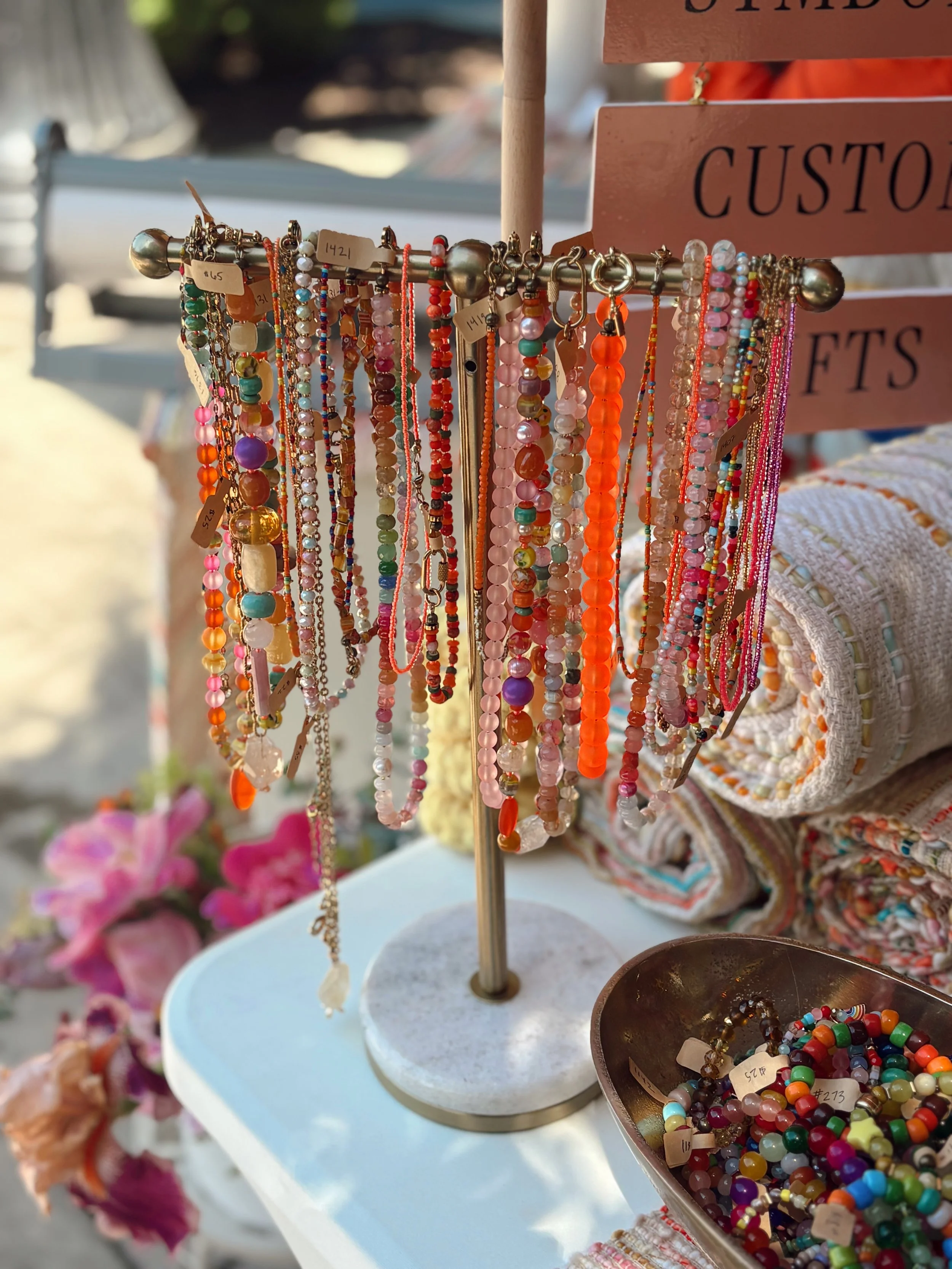This summer palette feels like magical, candy. Play & elegance. I am in awe of how the oranges and neons continue to flow together. My 5 year old self who always reached for the hot pink crayon is in an experience of pure delight. LOVE having the hon