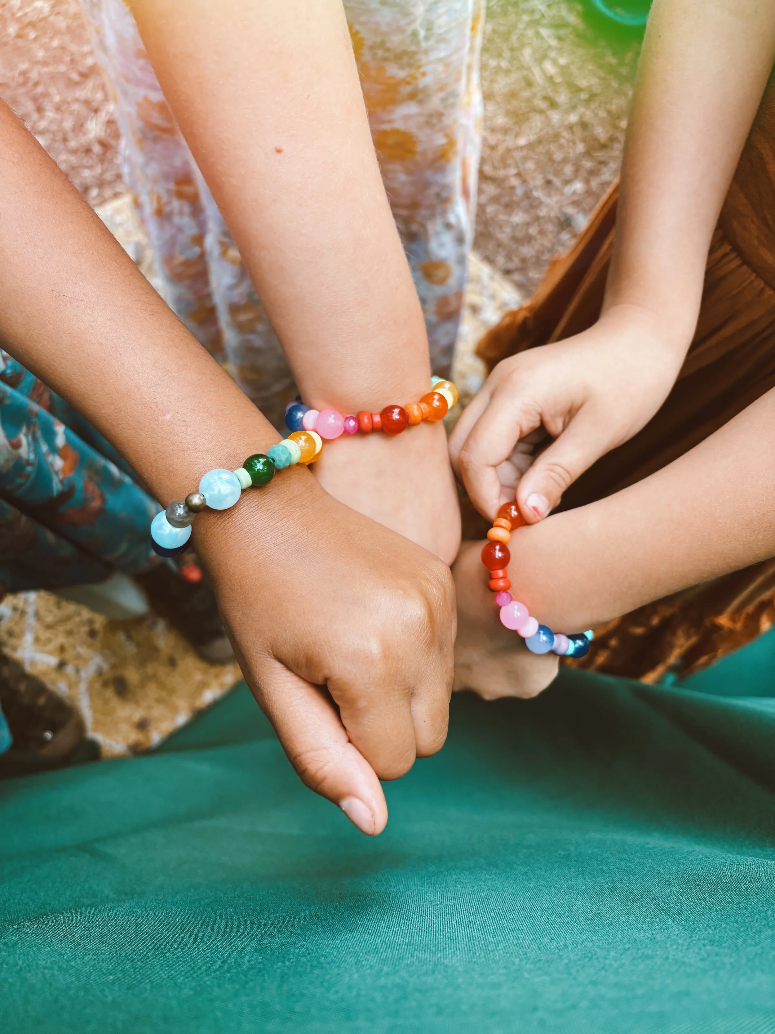 Friendship bracelets from the heart. Designing and creating together with joy!