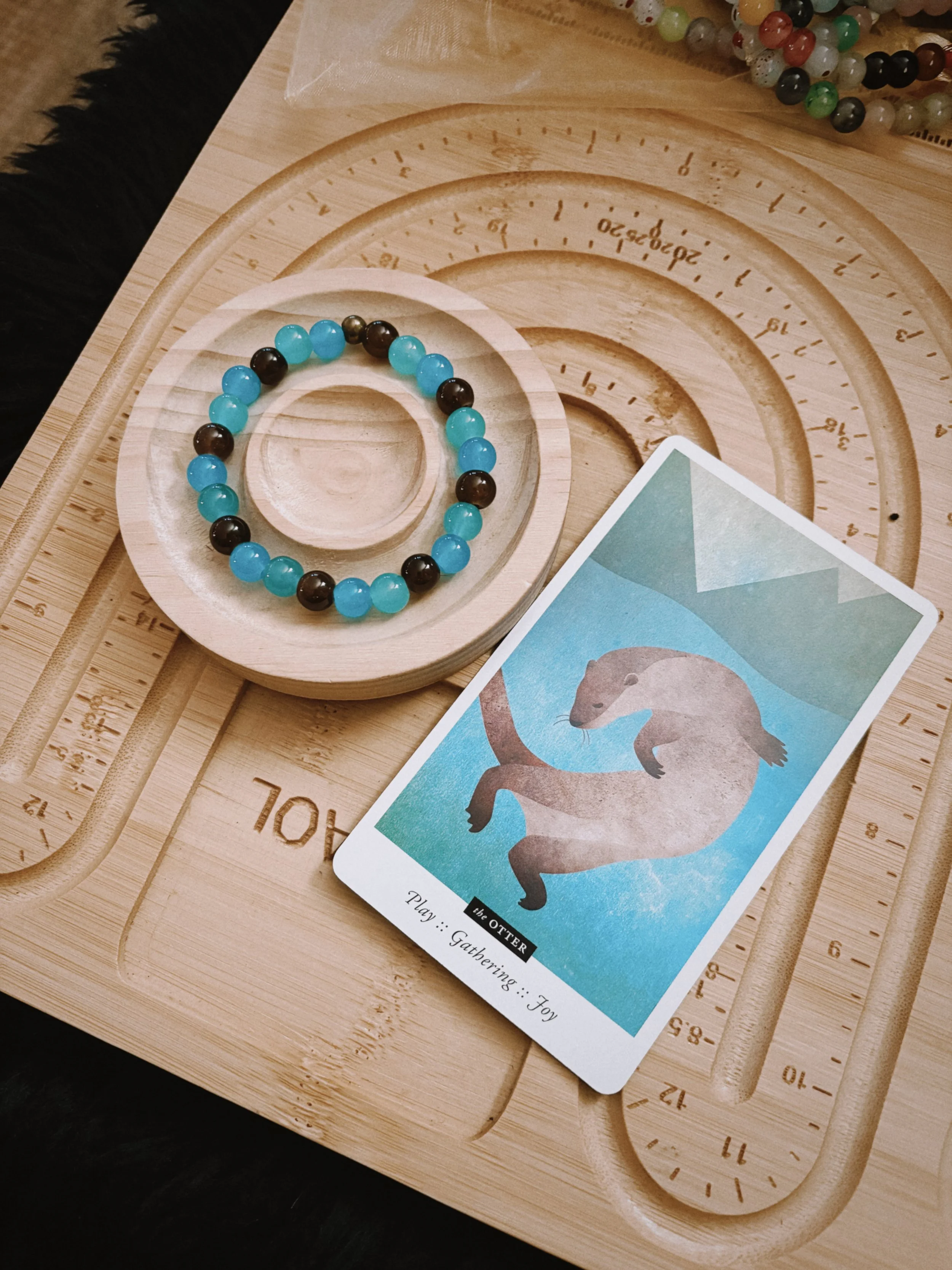 We created a Bead Bar at the sweetest birthday party set up, for guests to pick their beads and design their own bracelets during the party. I set up a little station to string & finish, while the guests pulled cards for their special message. One de